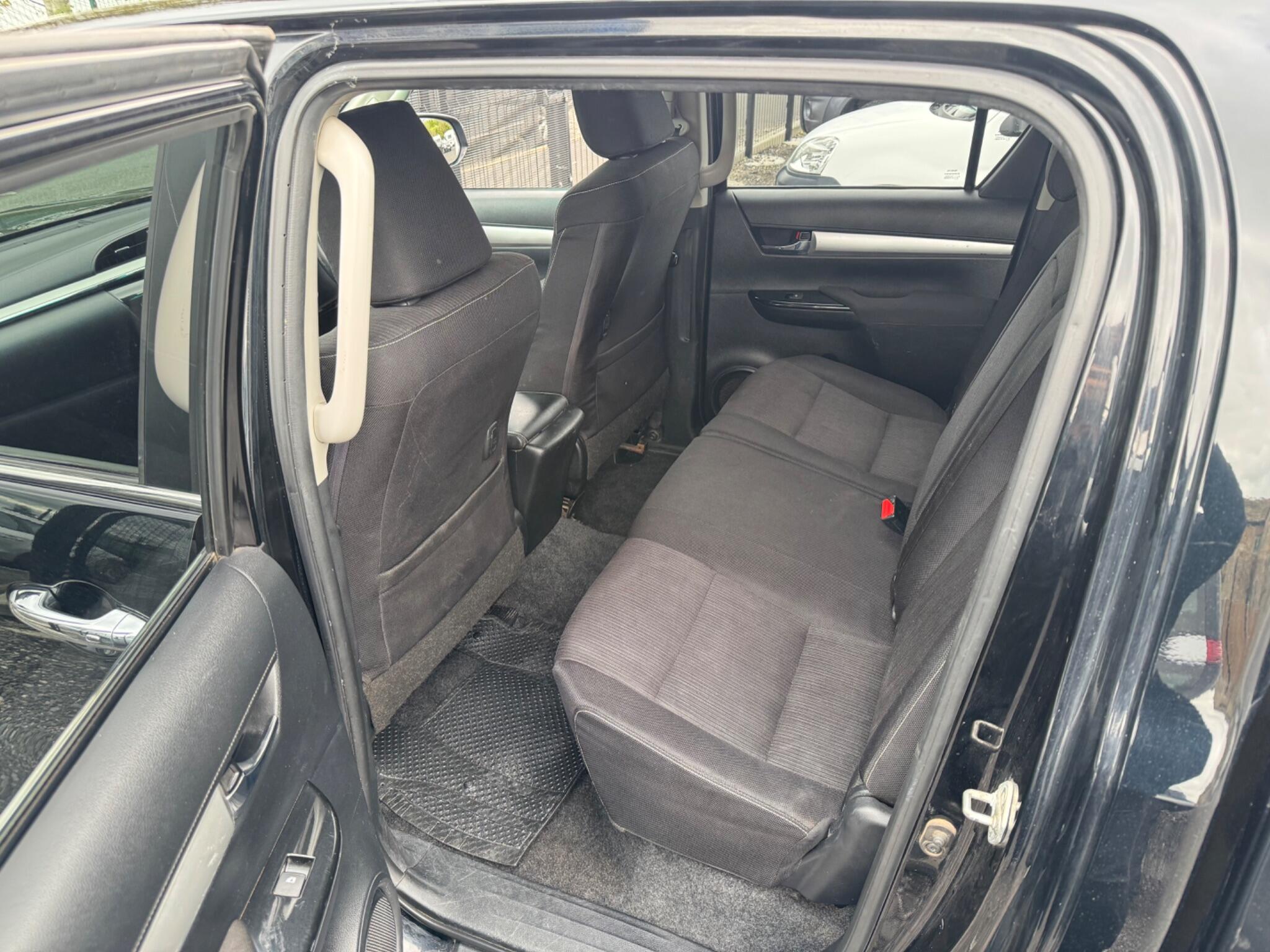 Toyota Hilux - Image 26