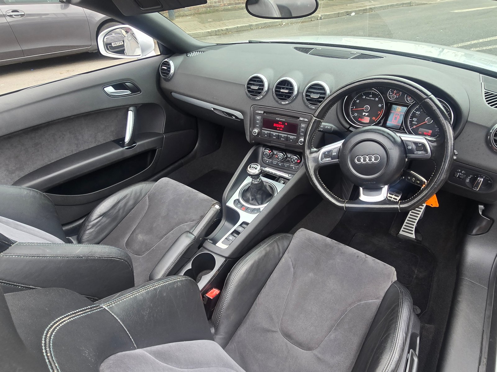 Audi TT - Image 17