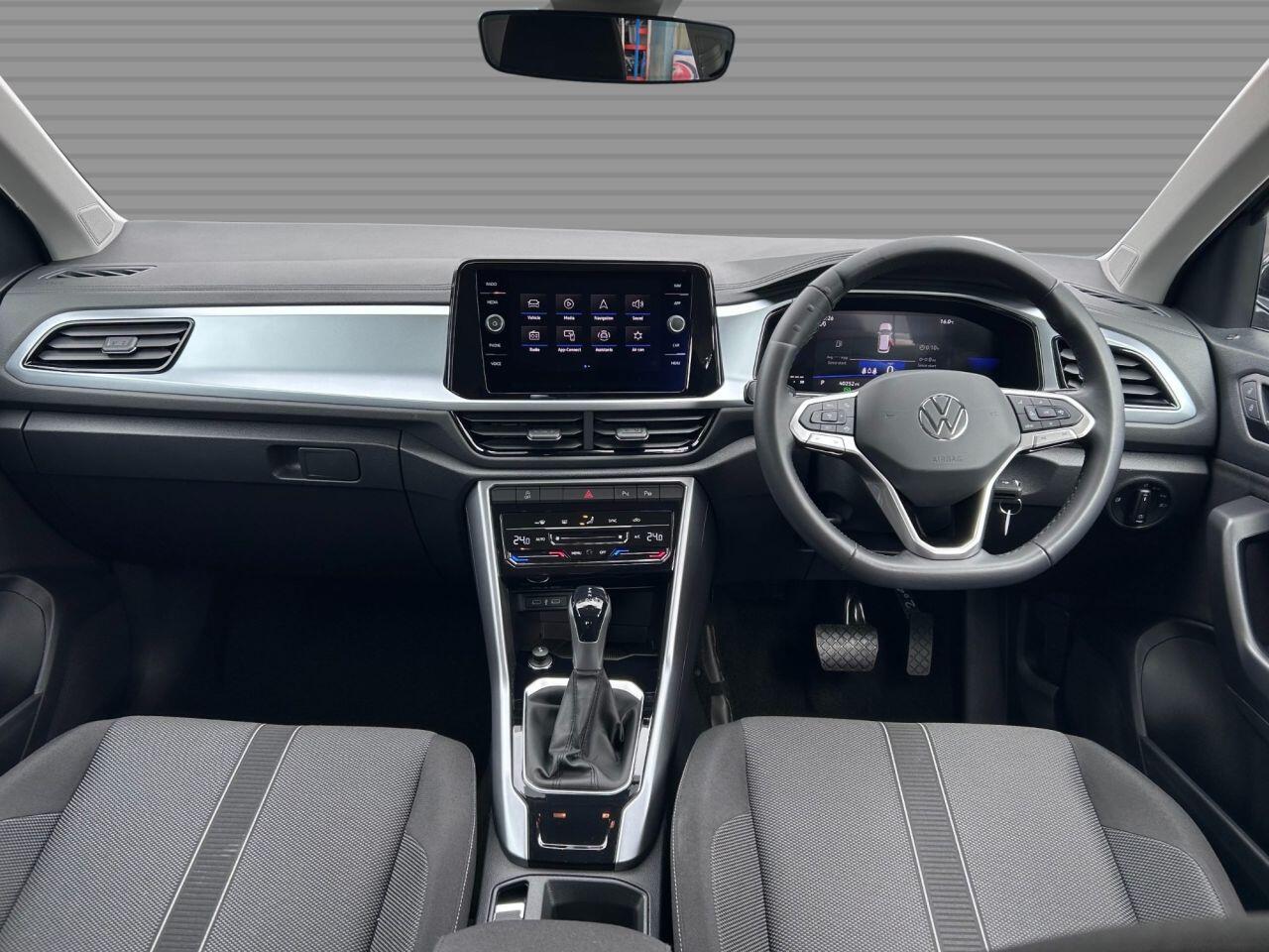 Volkswagen T-Roc - Image 6