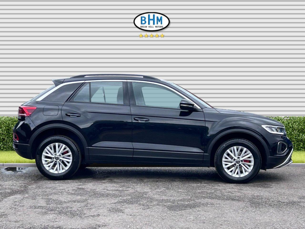 Volkswagen T-Roc - Image 2