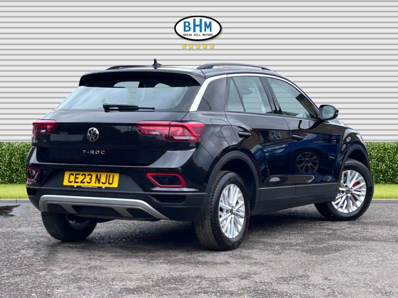 Volkswagen T-Roc - Image 10