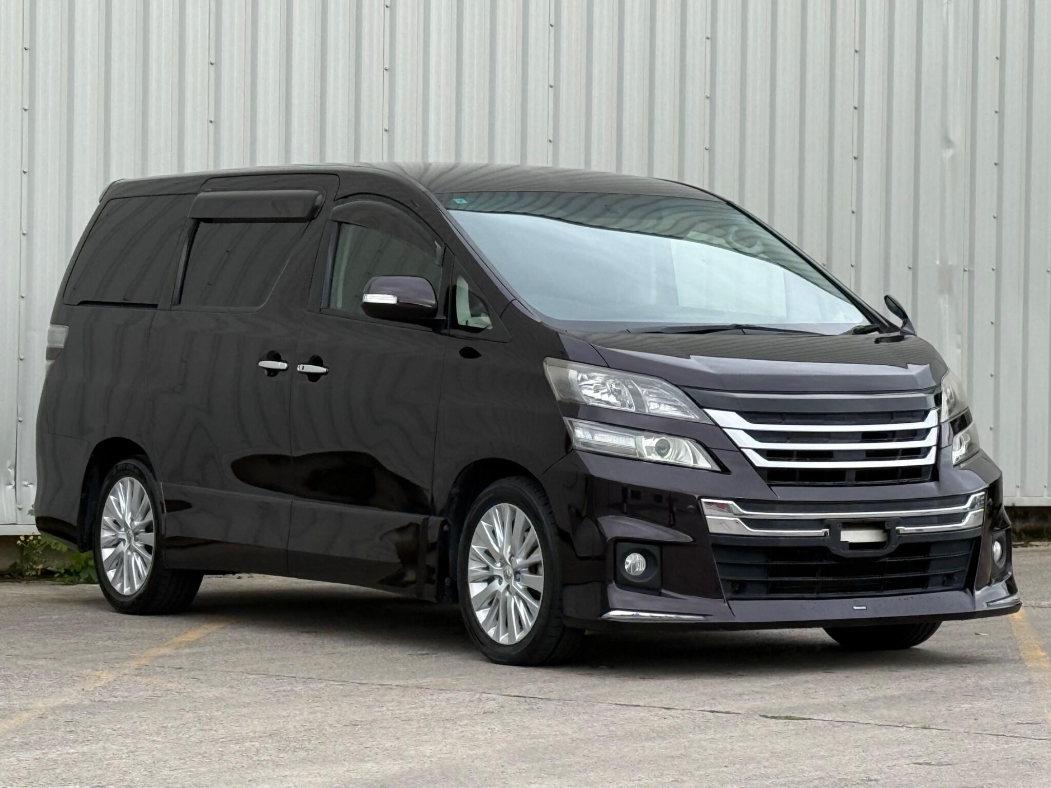 Toyota Vellfire - Image 6