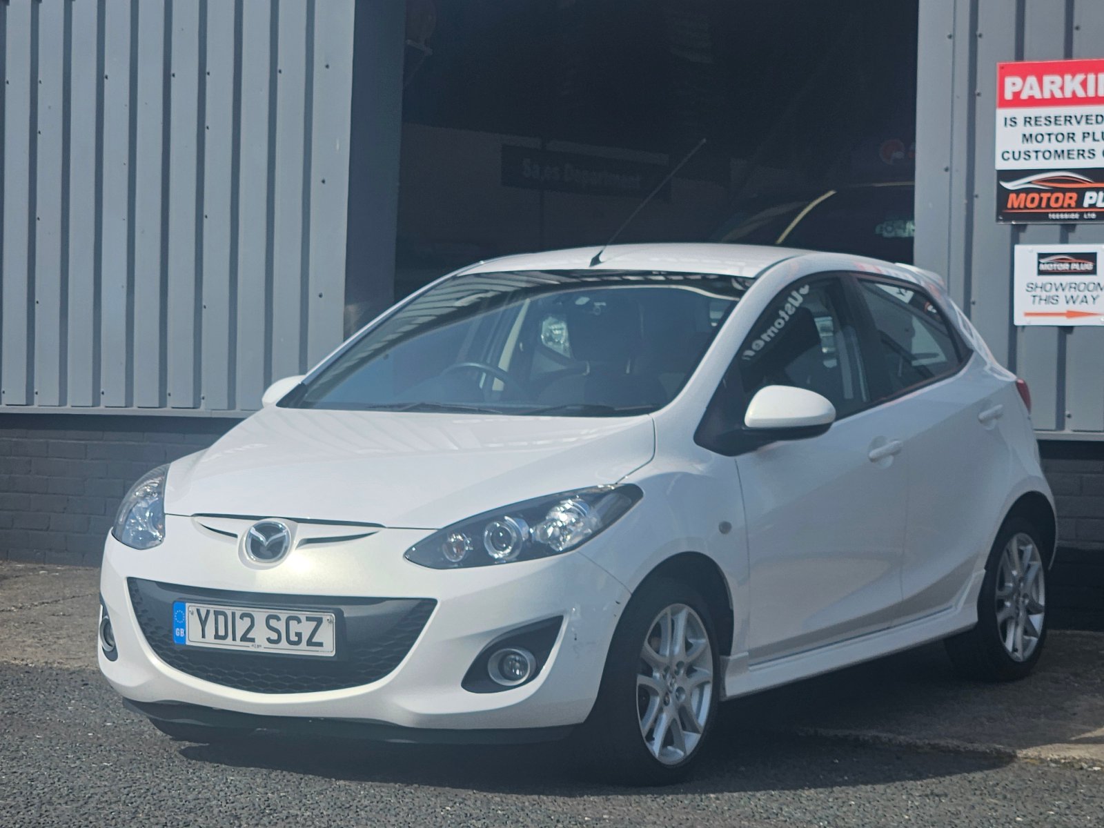 Mazda MAZDA2 - Image 5