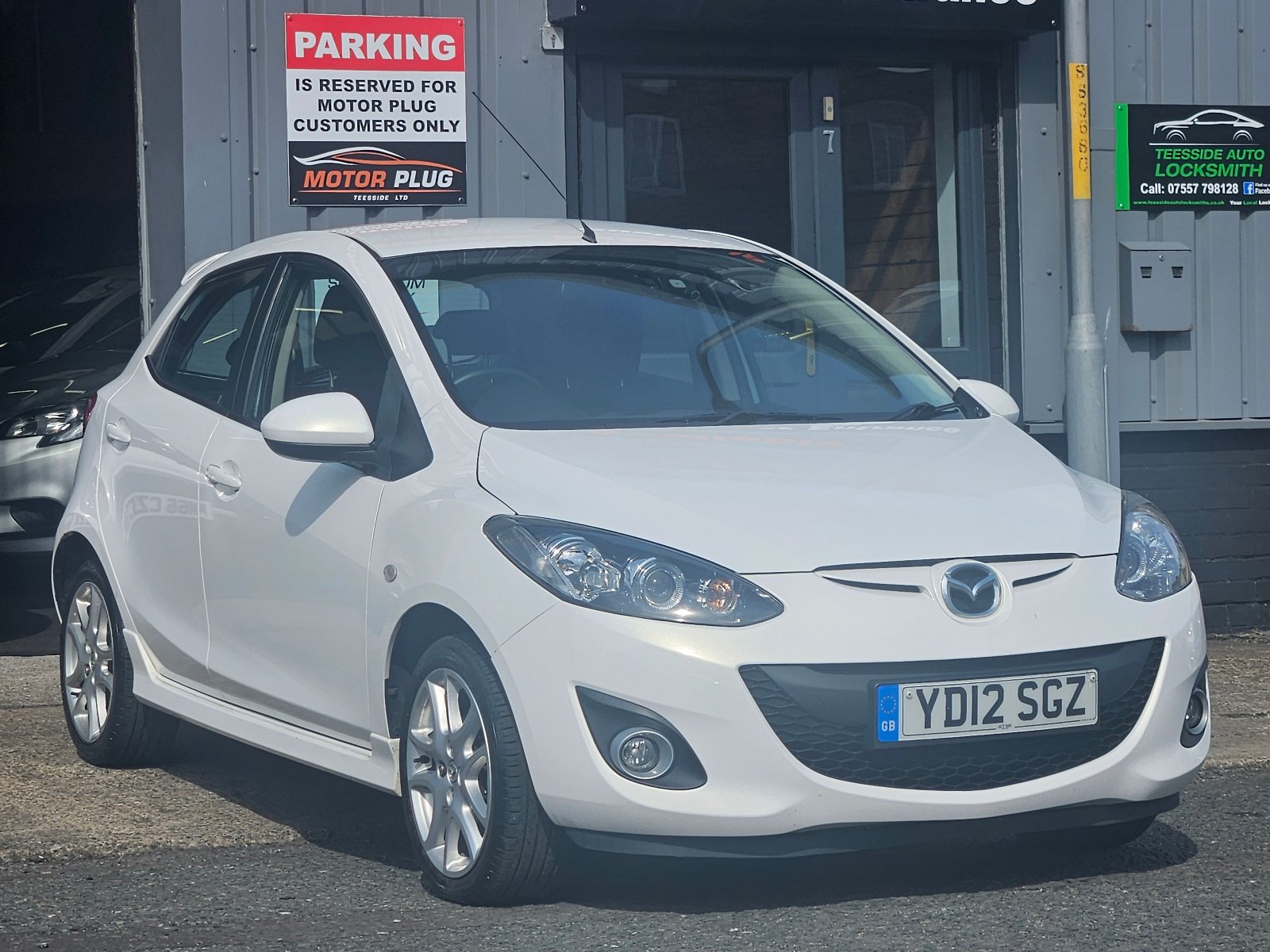 Mazda MAZDA2