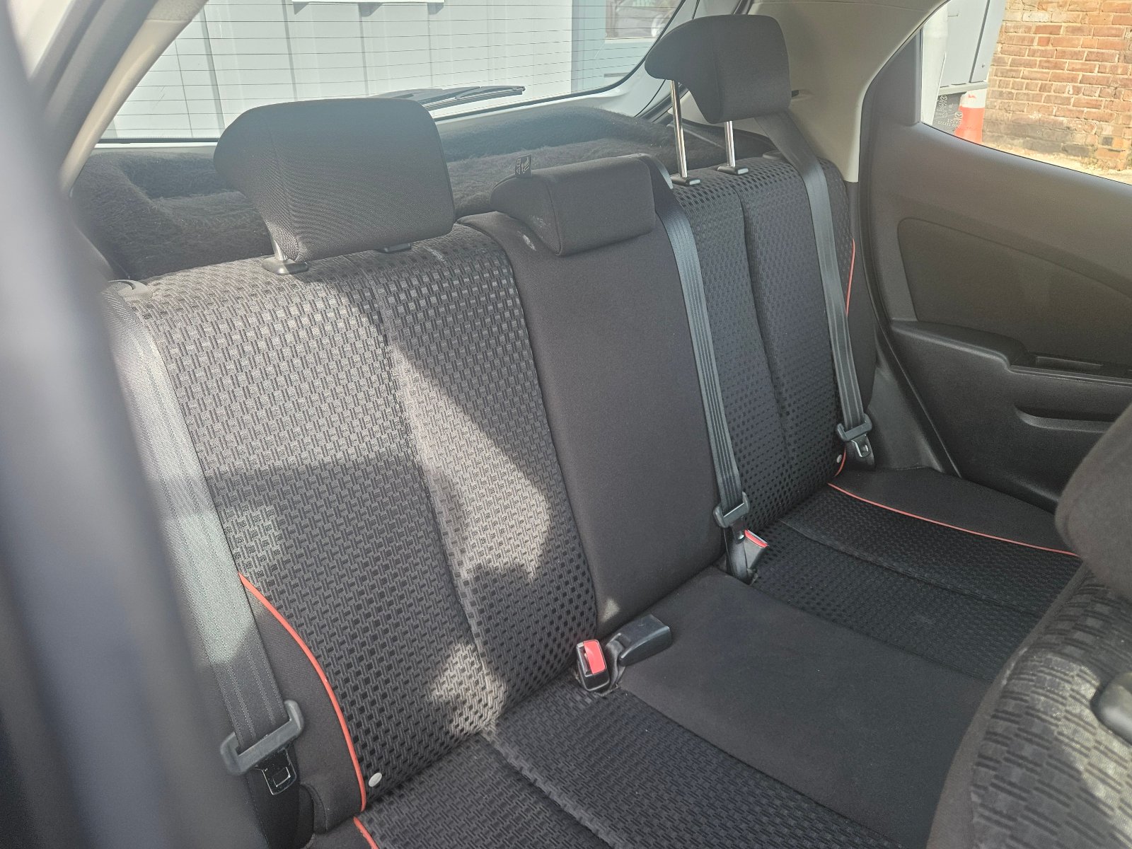 Mazda MAZDA2 - Image 17