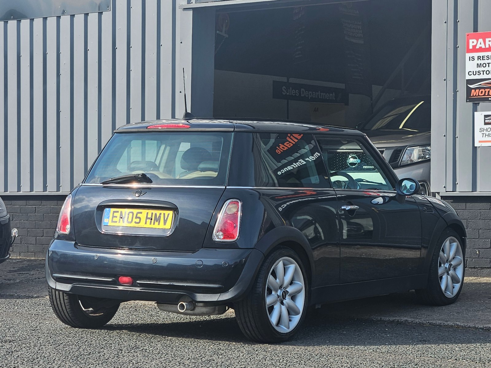 MINI Hatch - Image 6