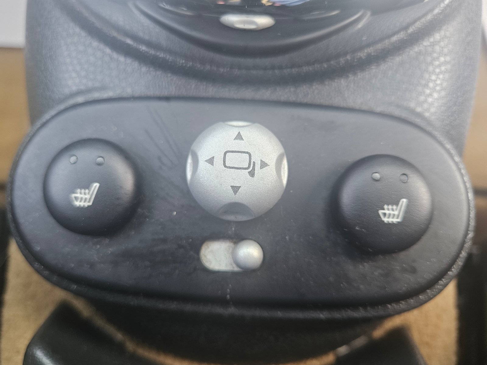MINI Hatch - Image 19