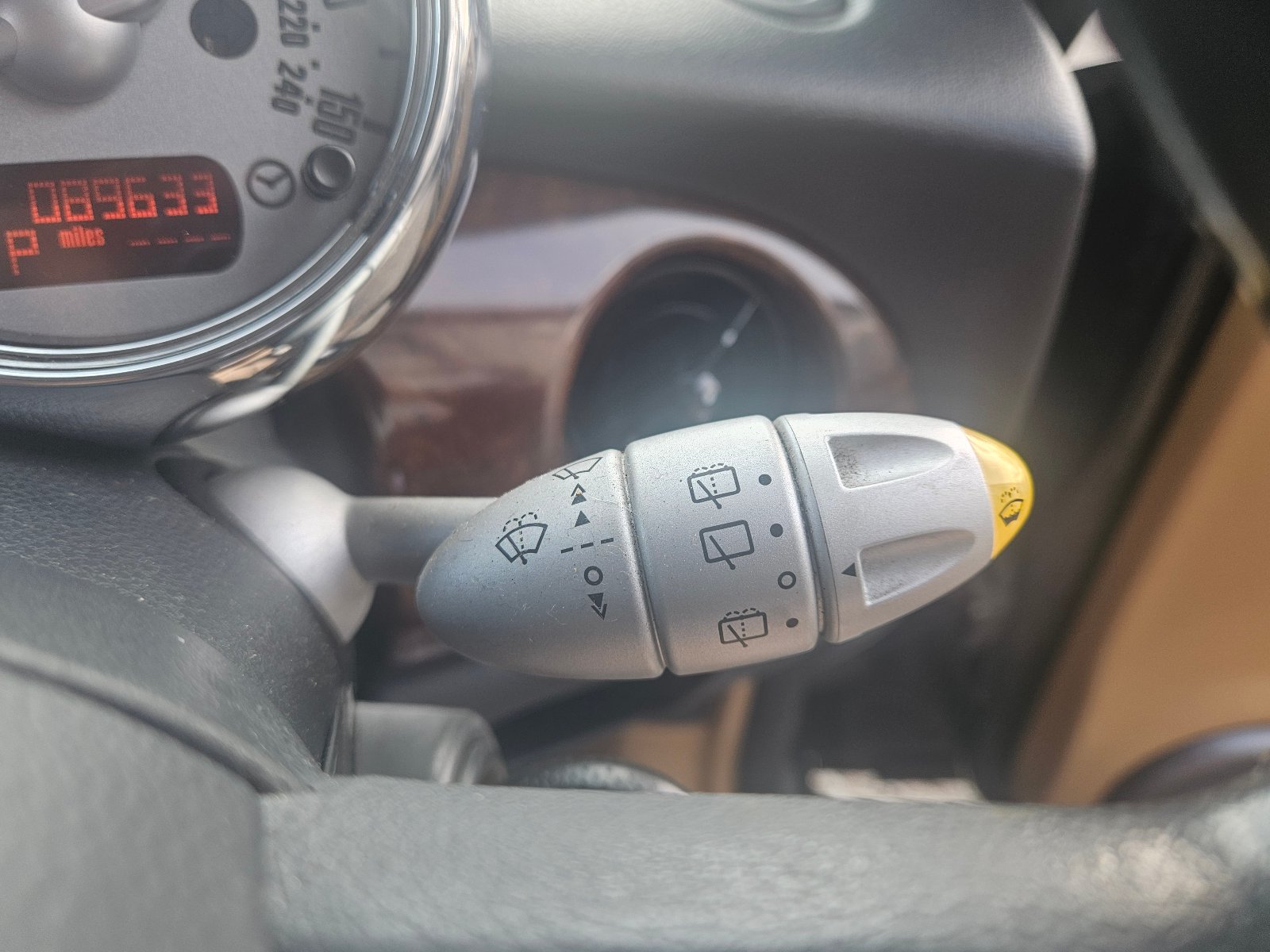 MINI Hatch - Image 20