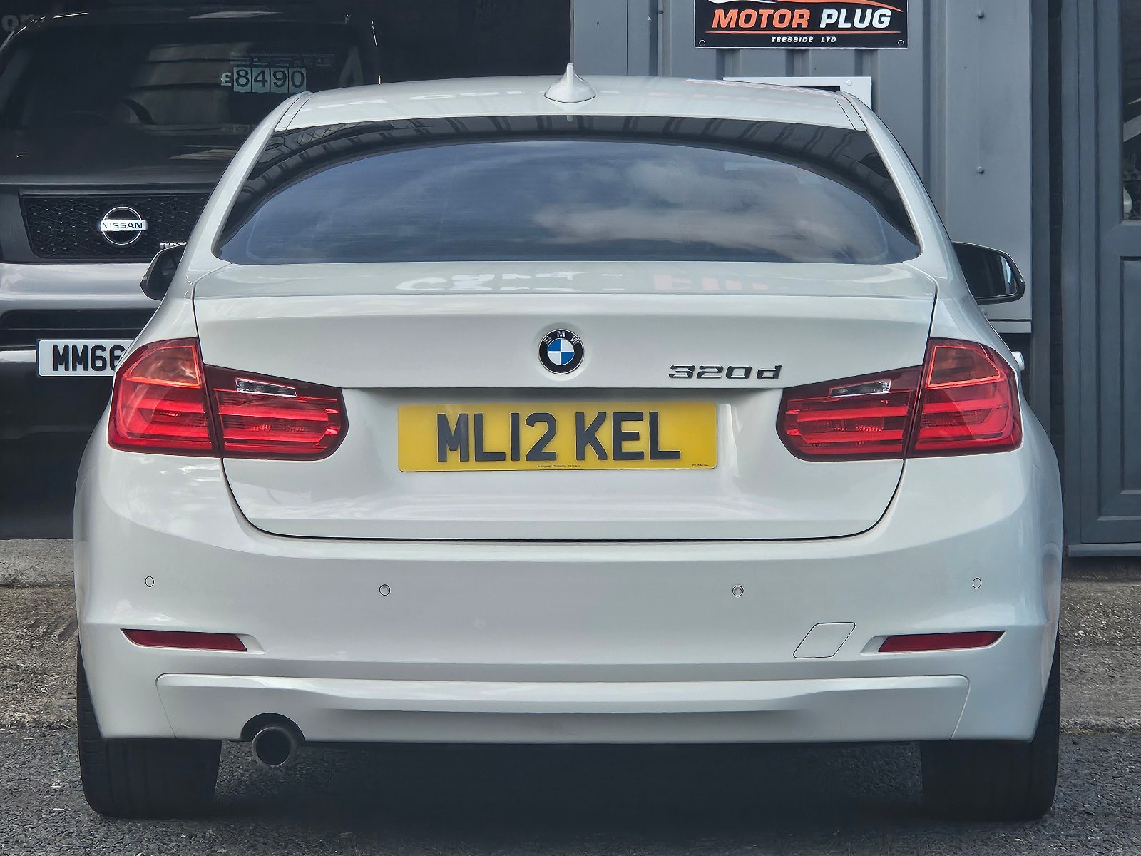 BMW 3 Series - Image 4