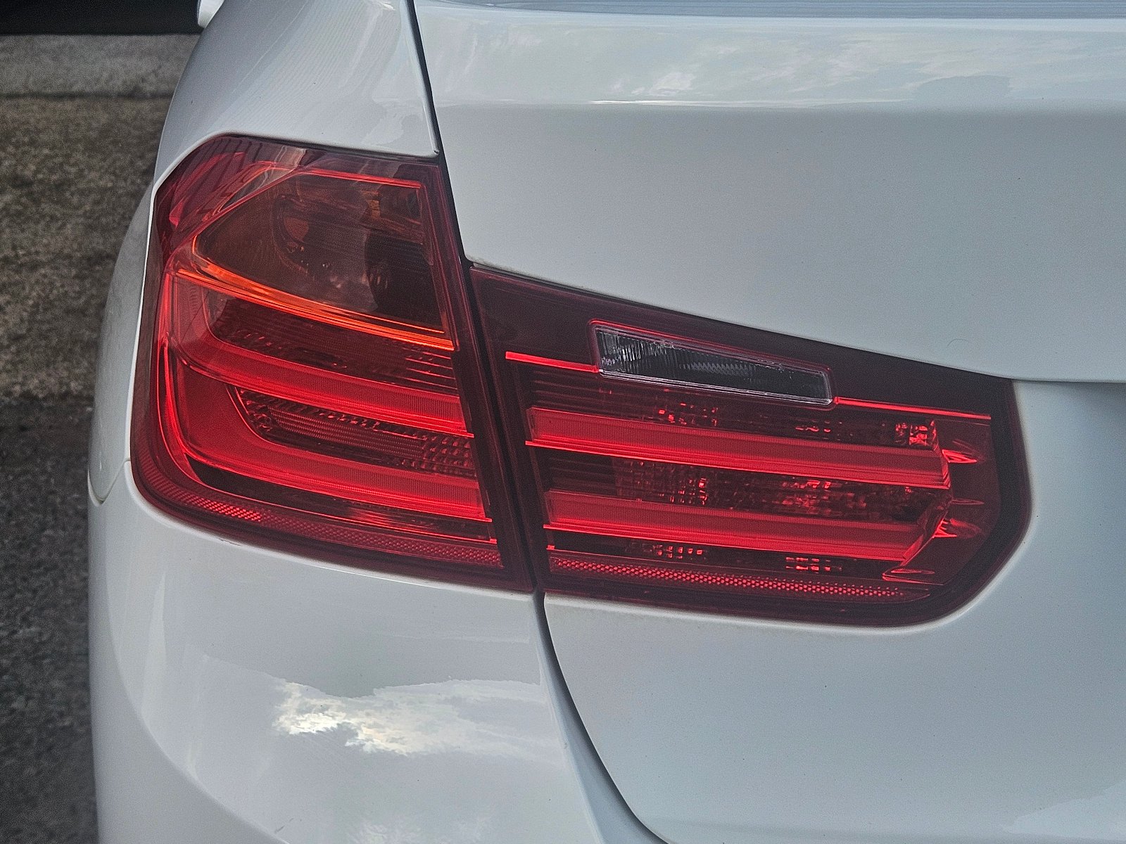 BMW 3 Series - Image 9