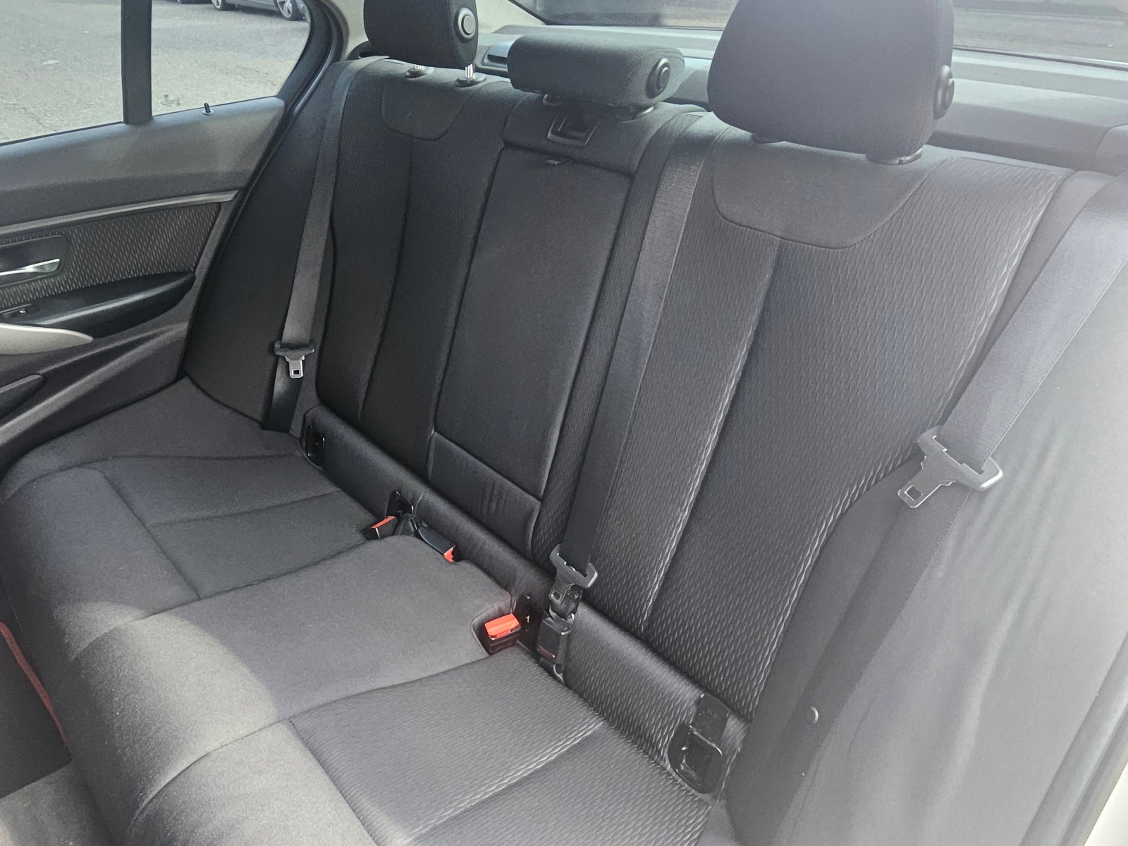 BMW 3 Series - Image 14