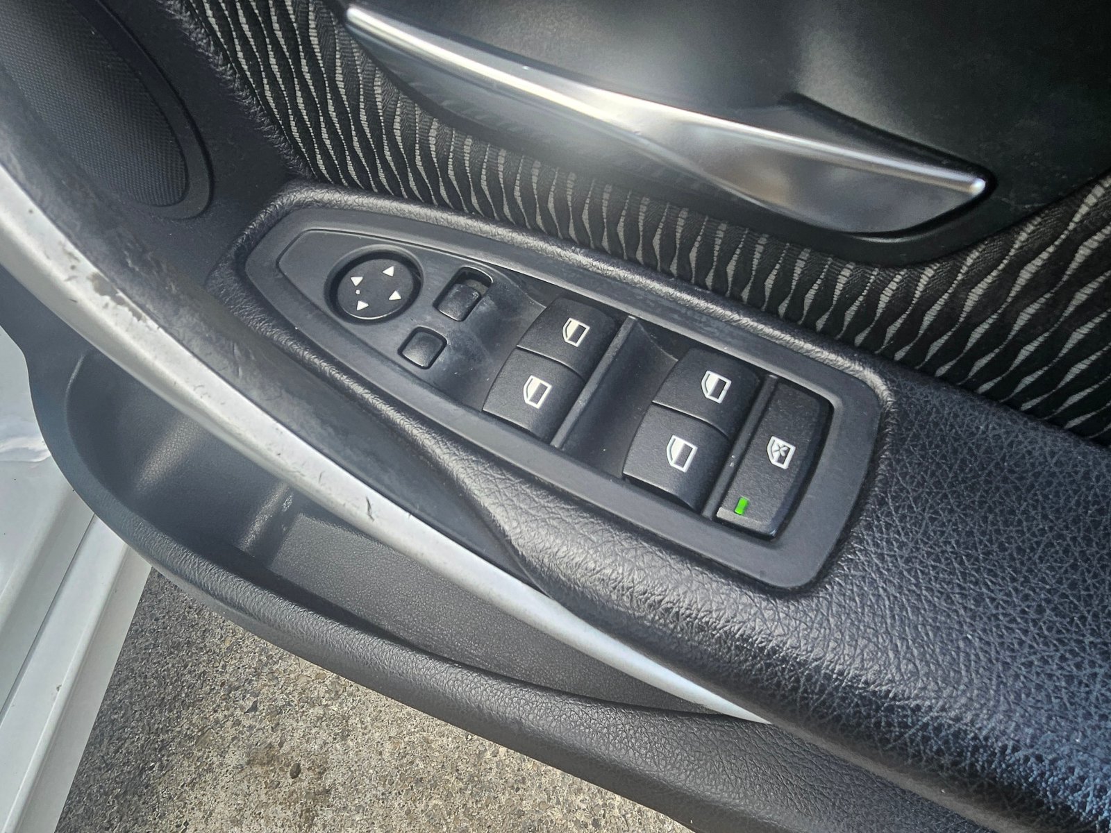 BMW 3 Series - Image 22