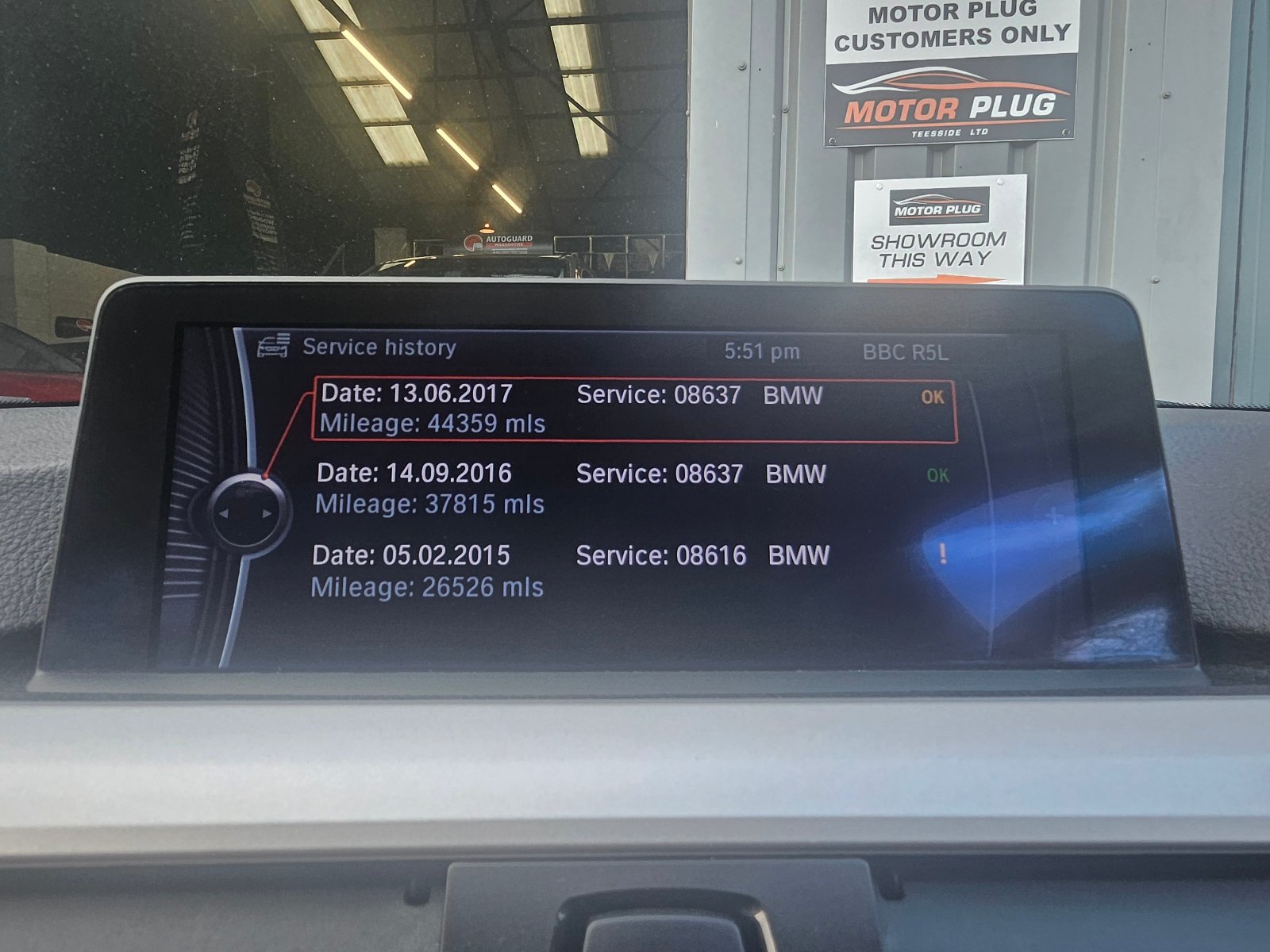 BMW 3 Series - Image 35