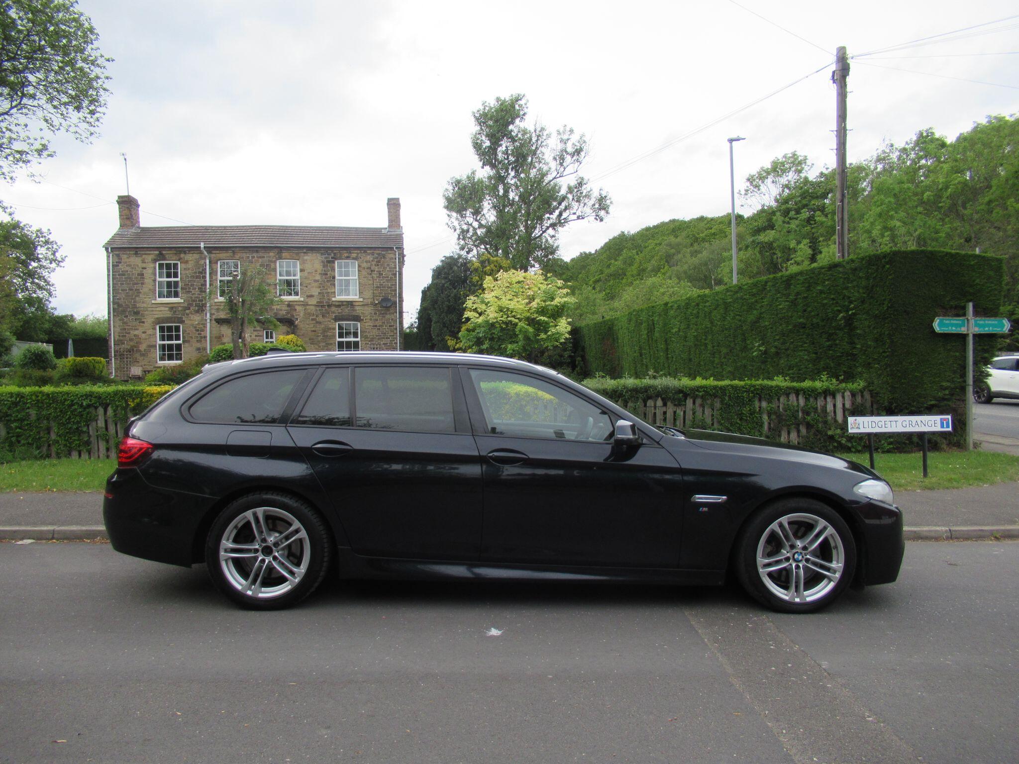 BMW 5 Series - Image 2