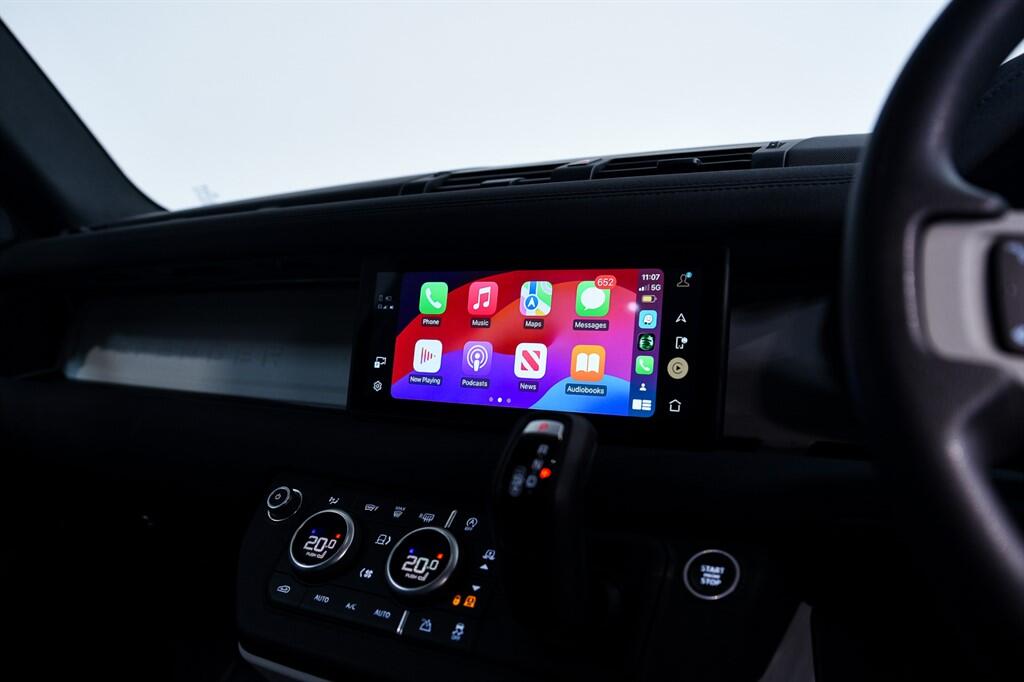 Land Rover Defender 110 - Image 19