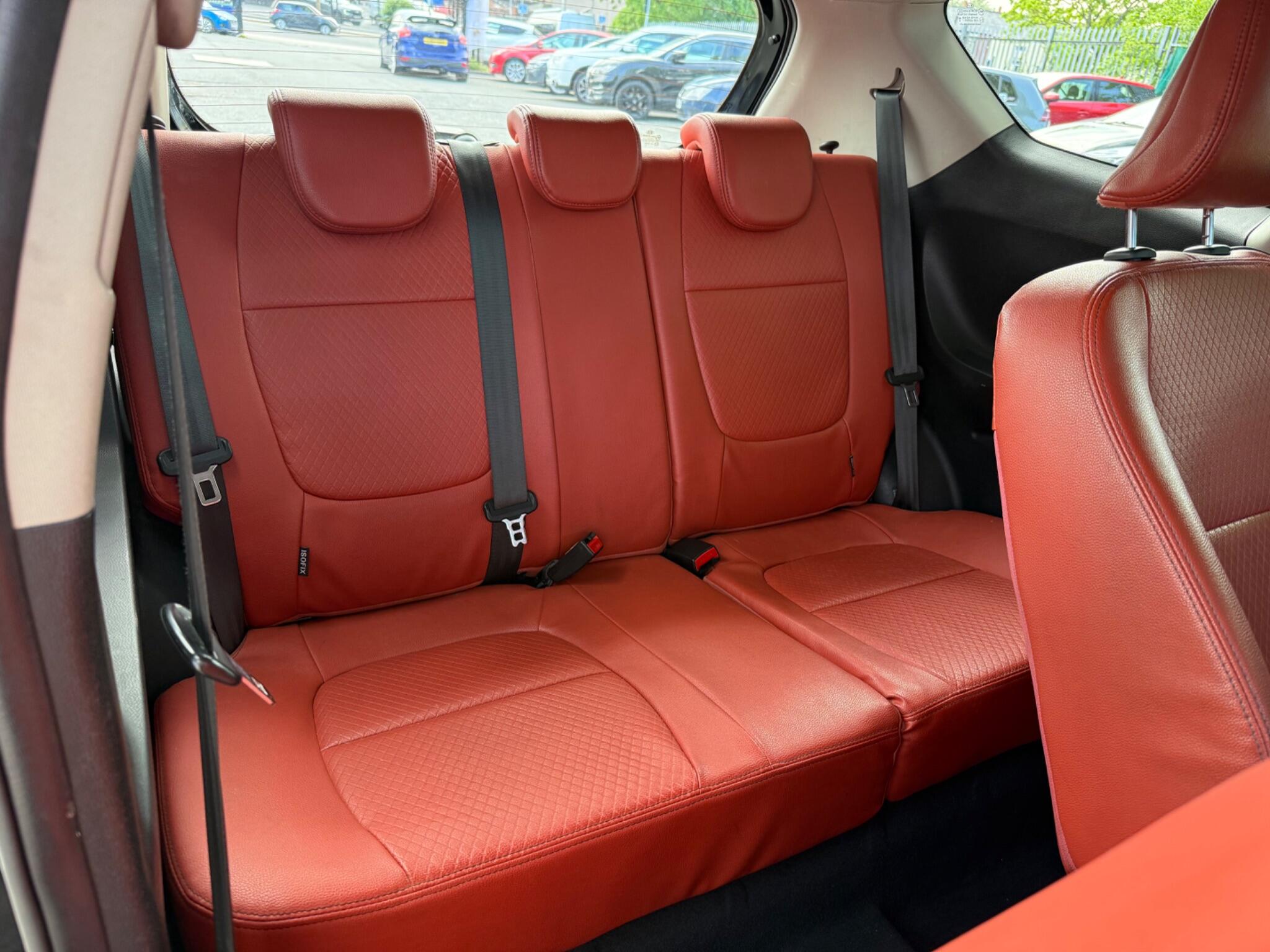 Kia Picanto - Image 13