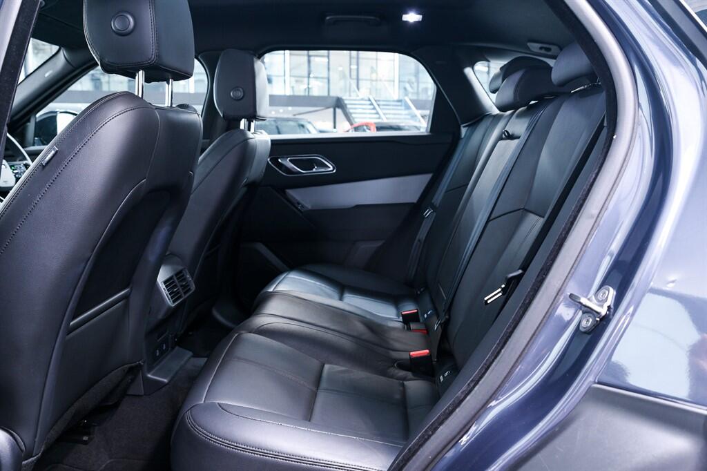 Land Rover Range Rover Velar - Image 15