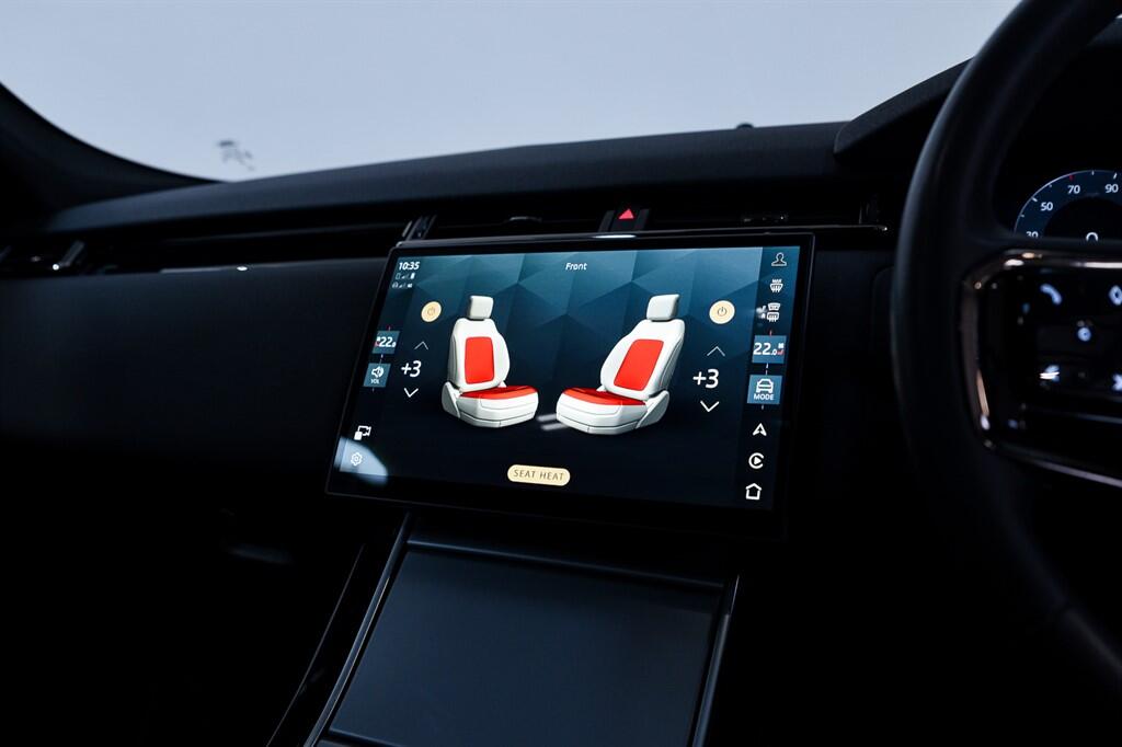Land Rover Range Rover Velar - Image 20