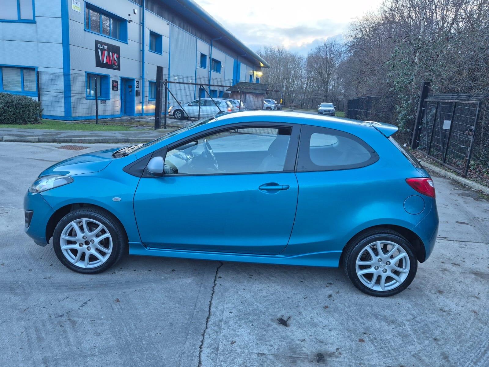 Mazda MAZDA2 - Image 7