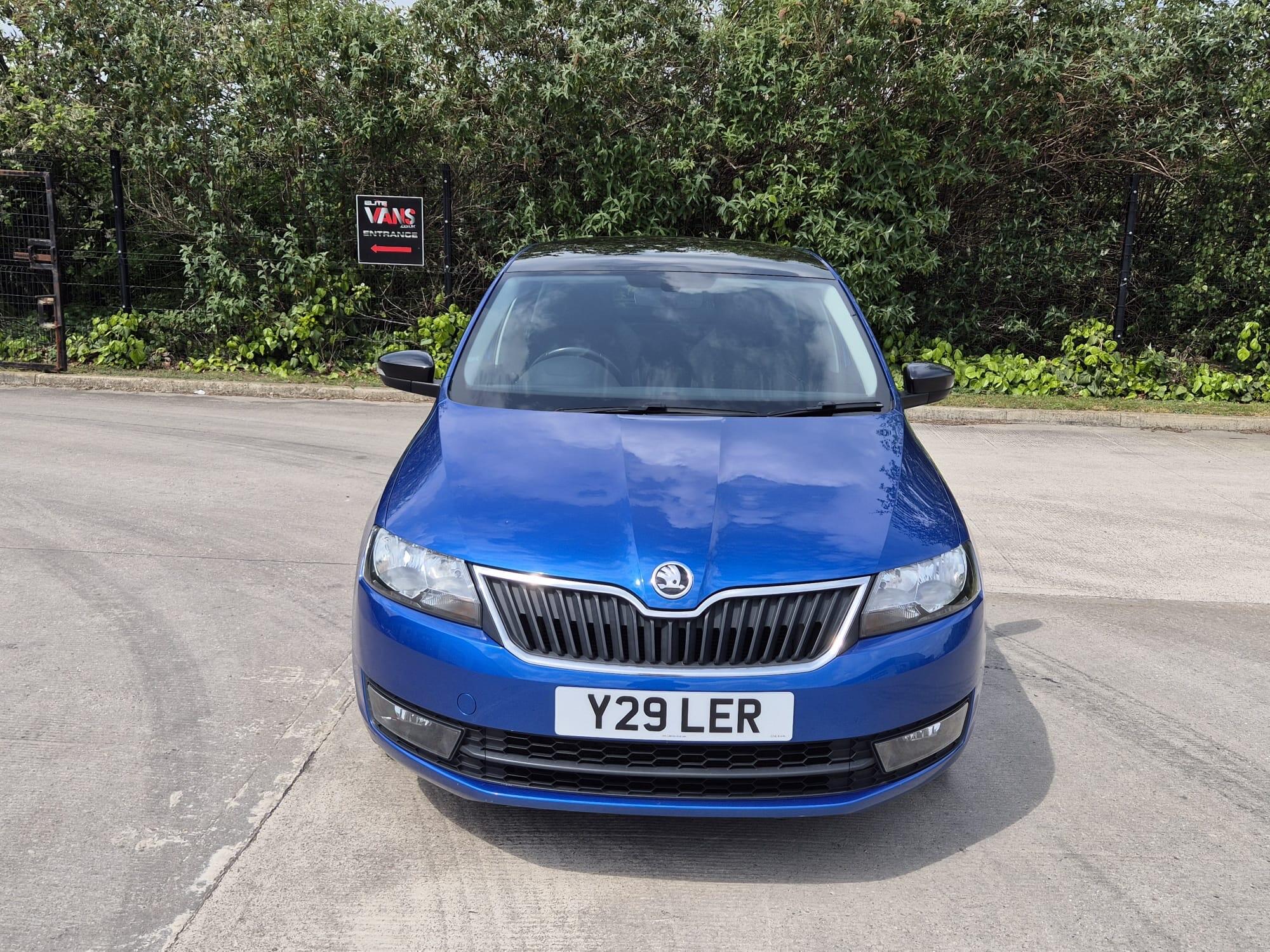 Skoda Rapid Spaceback - Image 2