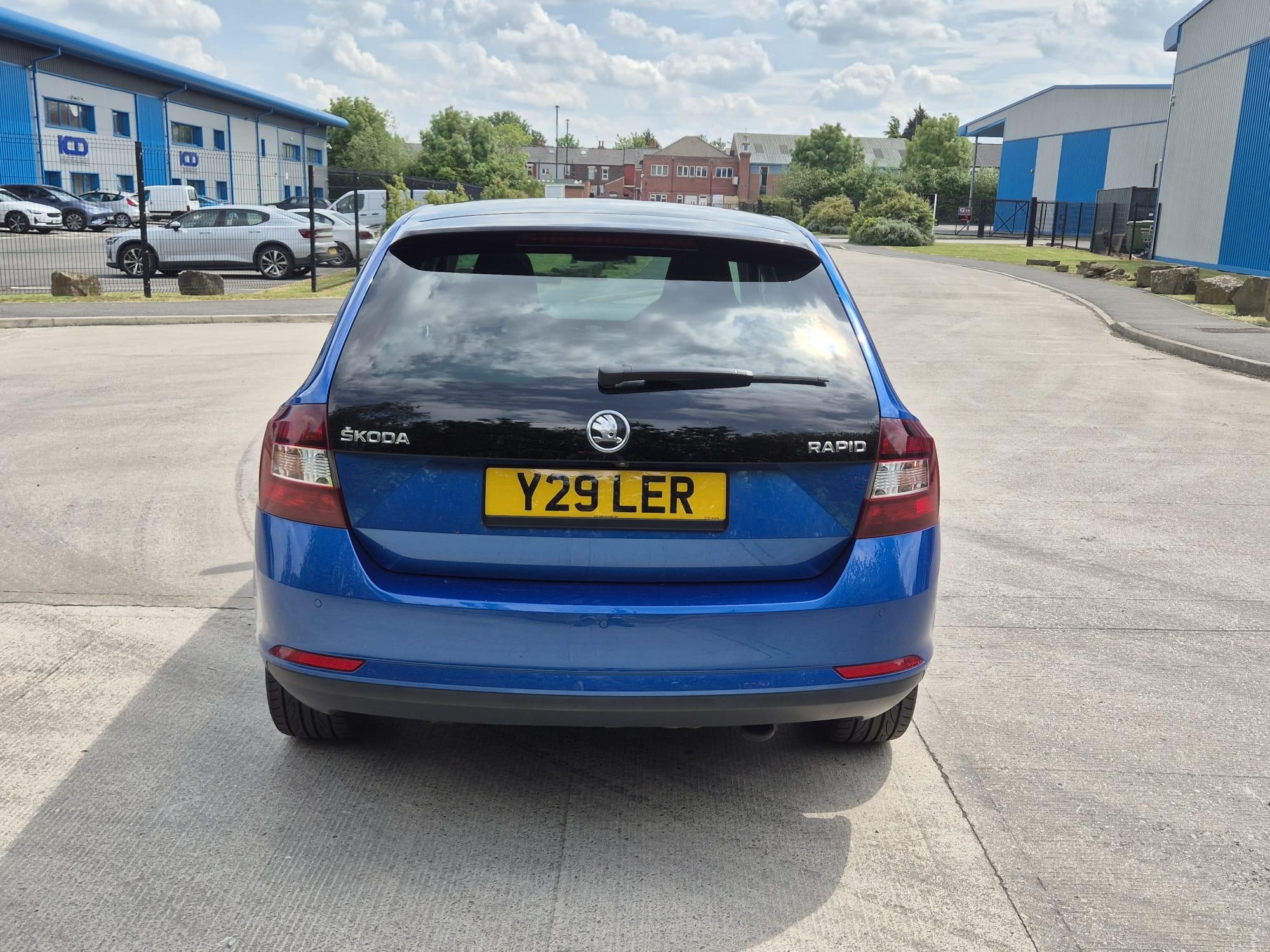Skoda Rapid Spaceback - Image 9