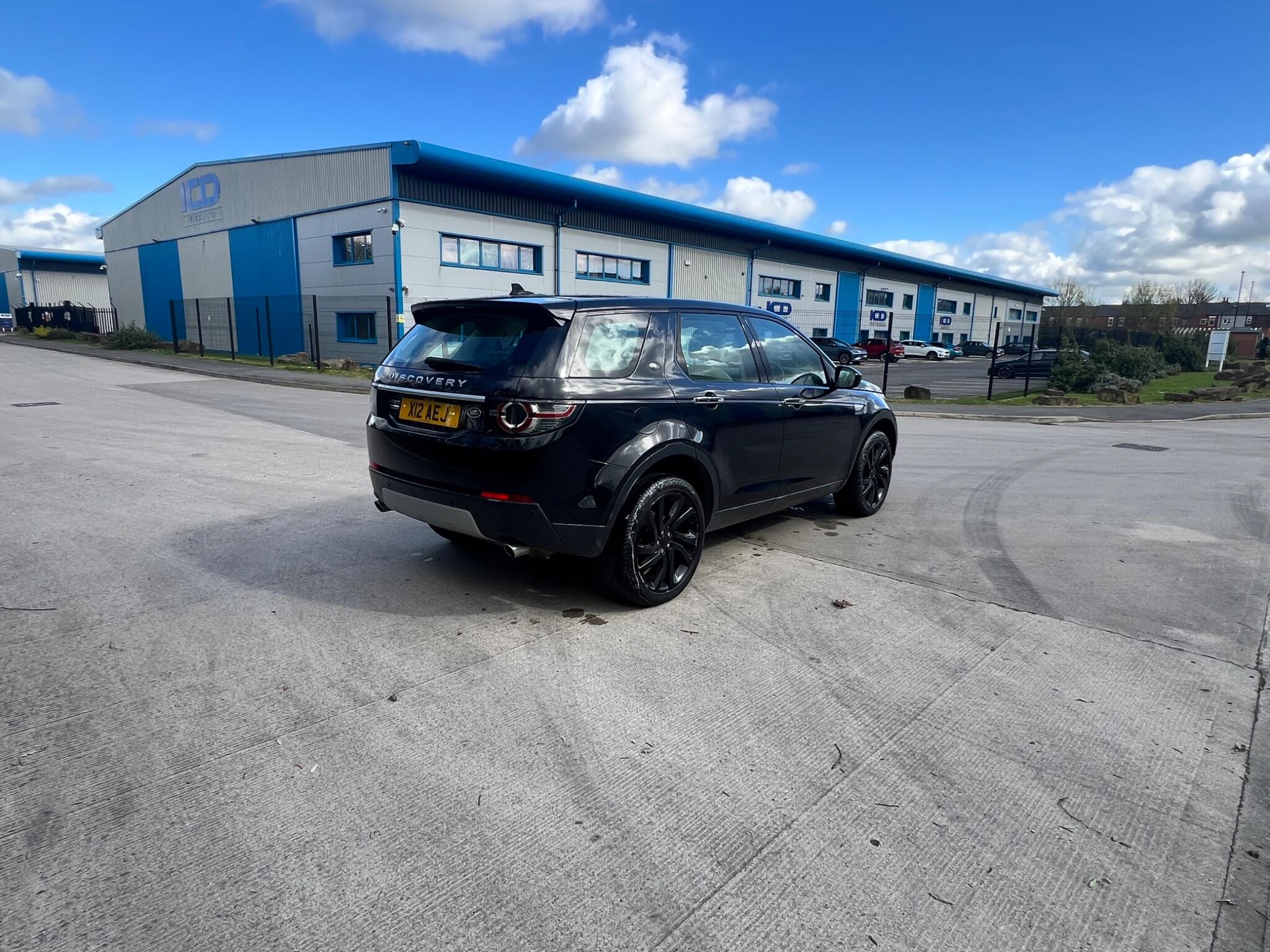 Land Rover DISCOVERY SPORT - Image 3