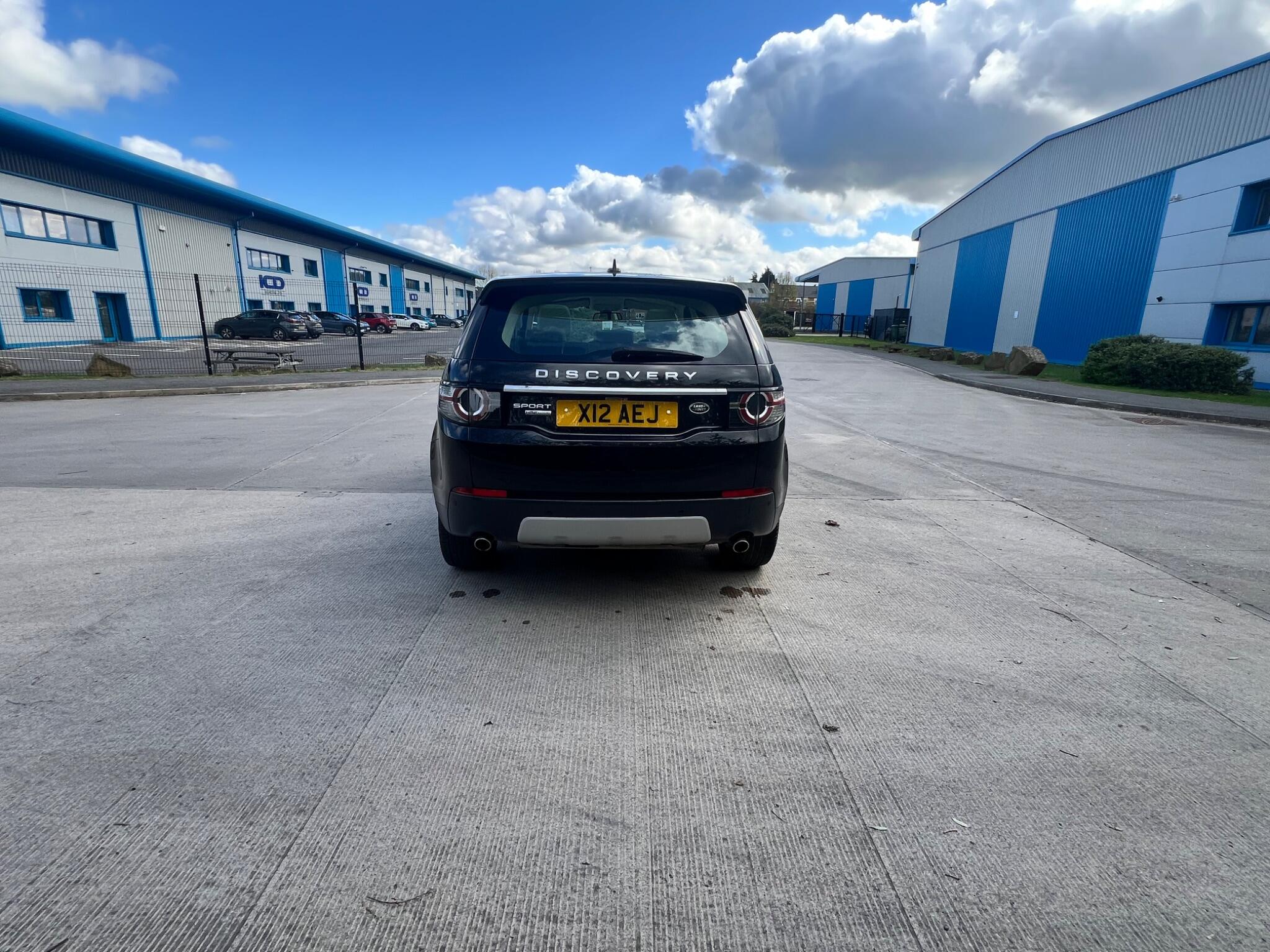 Land Rover DISCOVERY SPORT - Image 4