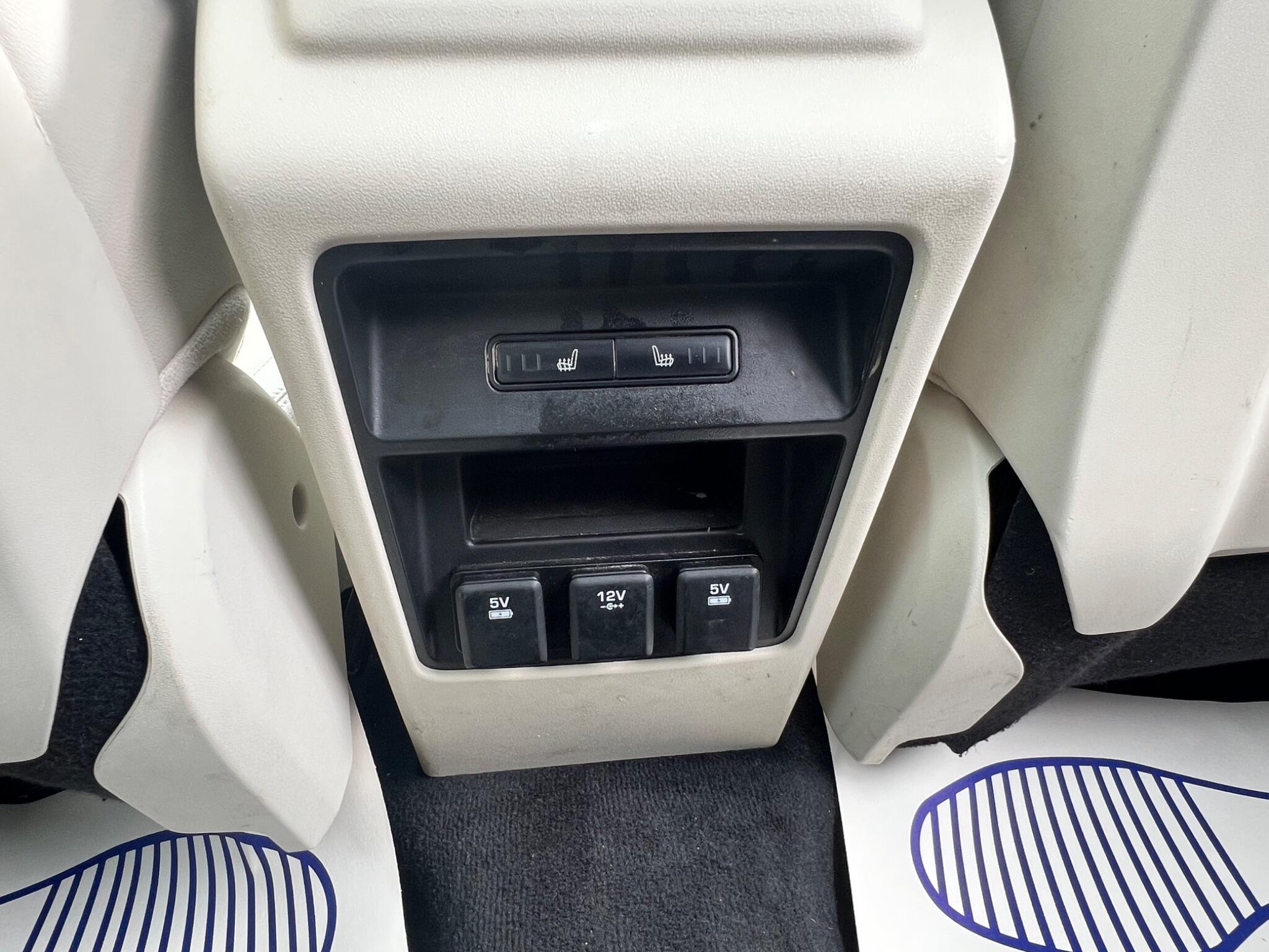 Land Rover DISCOVERY SPORT - Image 18