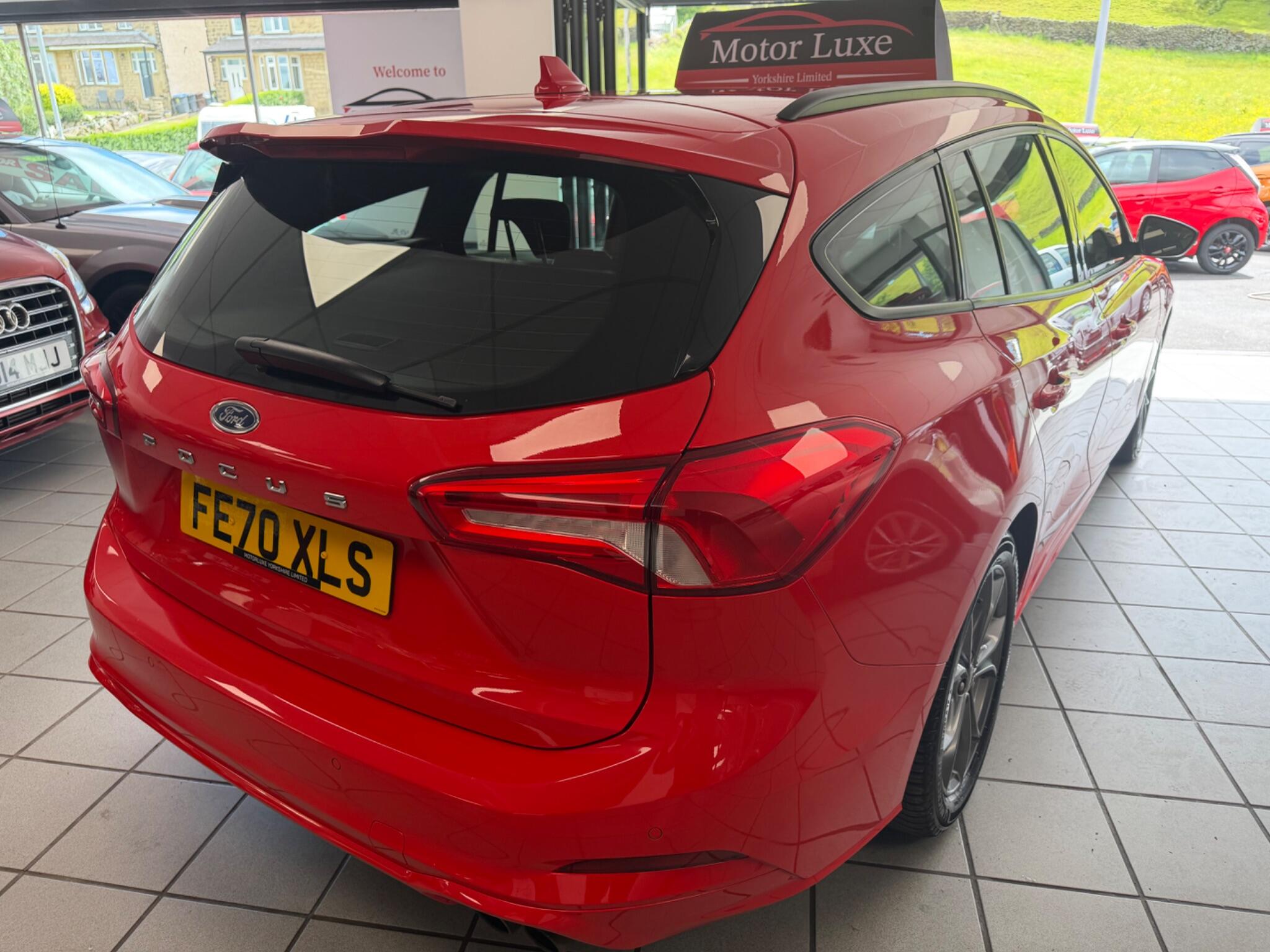 Ford Focus - Image 7