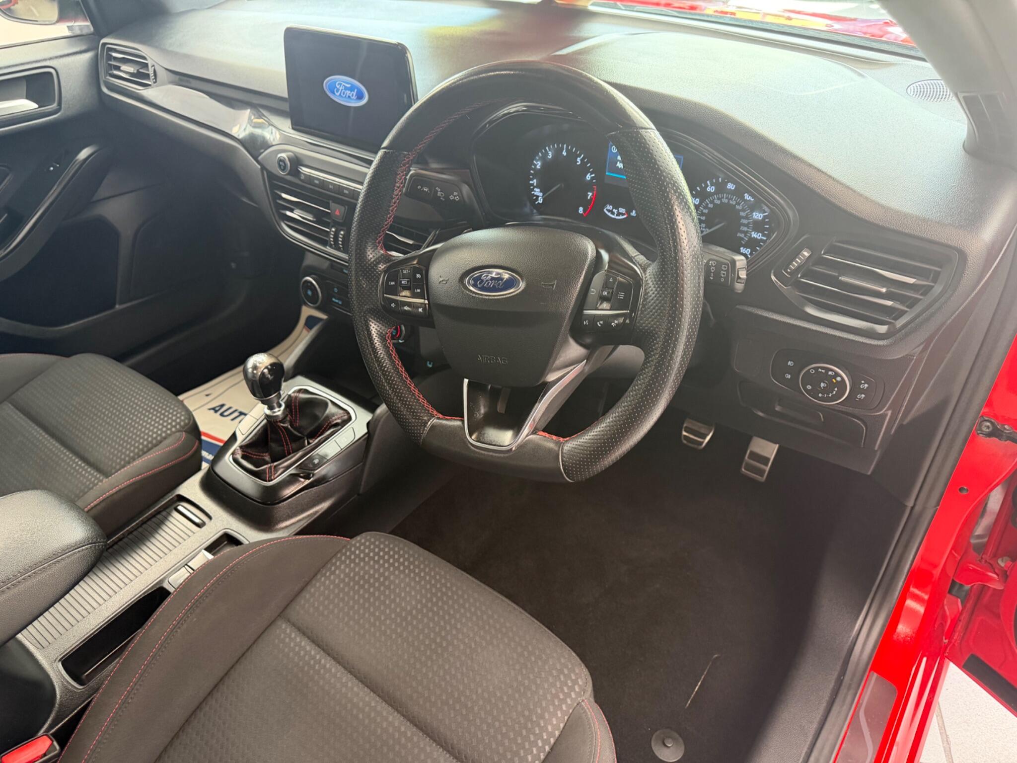 Ford Focus - Image 4