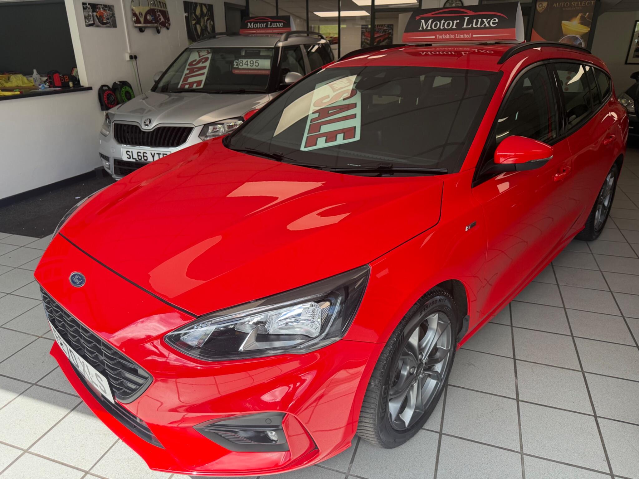 Ford Focus - Image 10