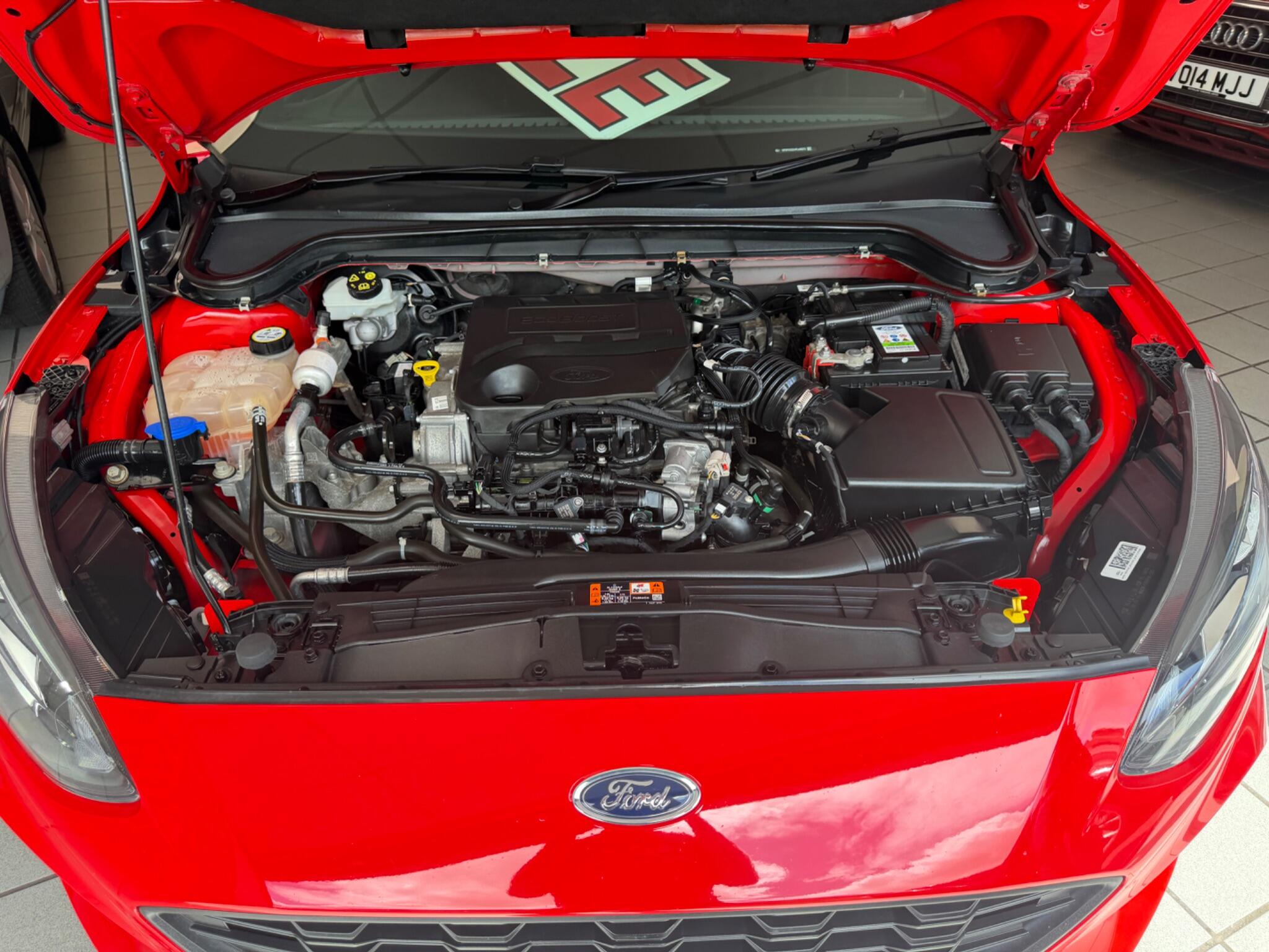 Ford Focus - Image 17