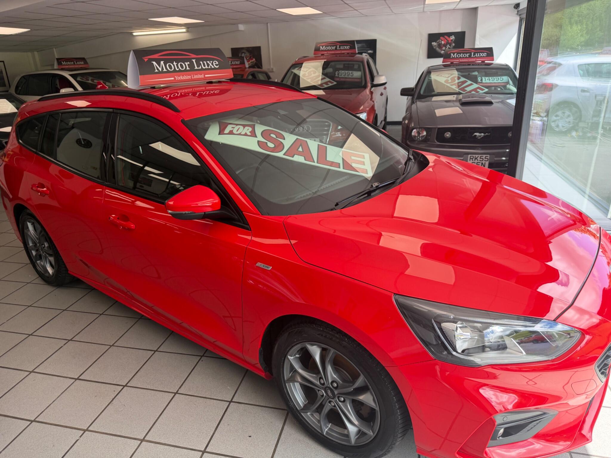 Ford Focus - Image 18