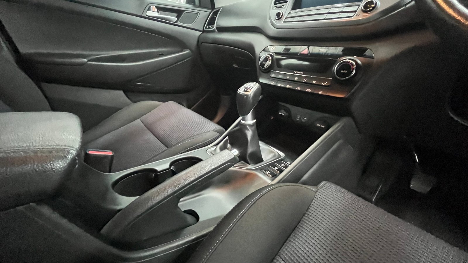 Hyundai Tucson - Image 11