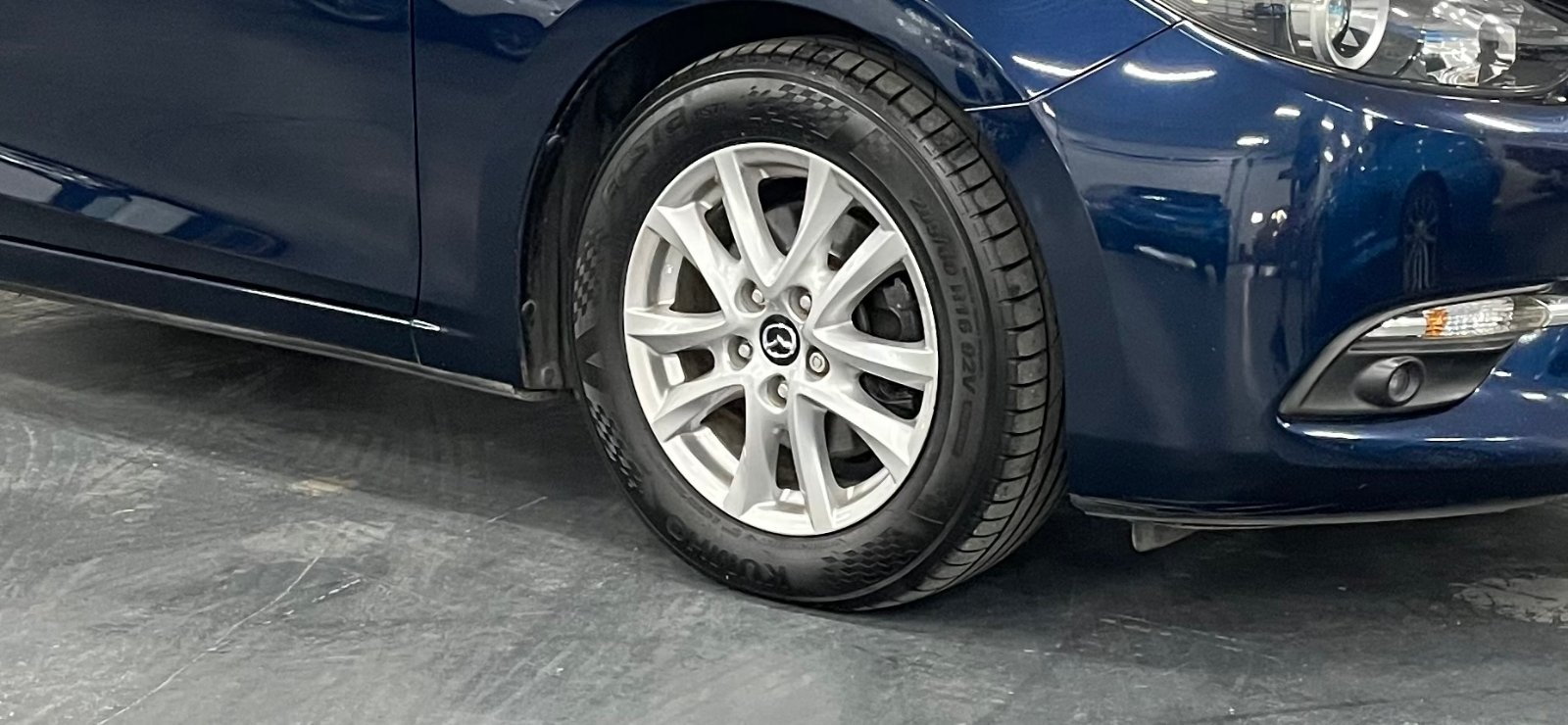 Mazda MAZDA3 - Image 6