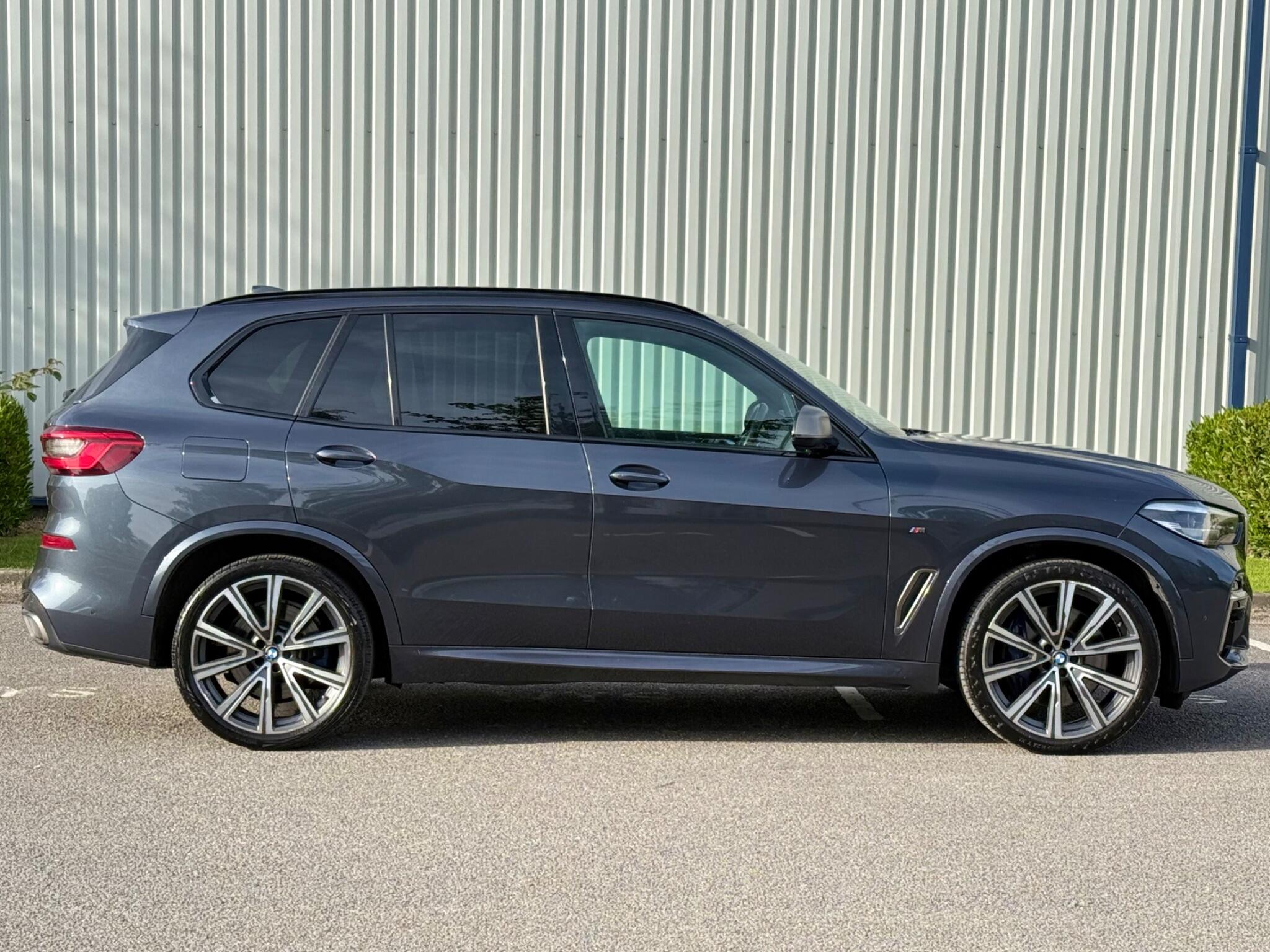 BMW X5 - Image 9