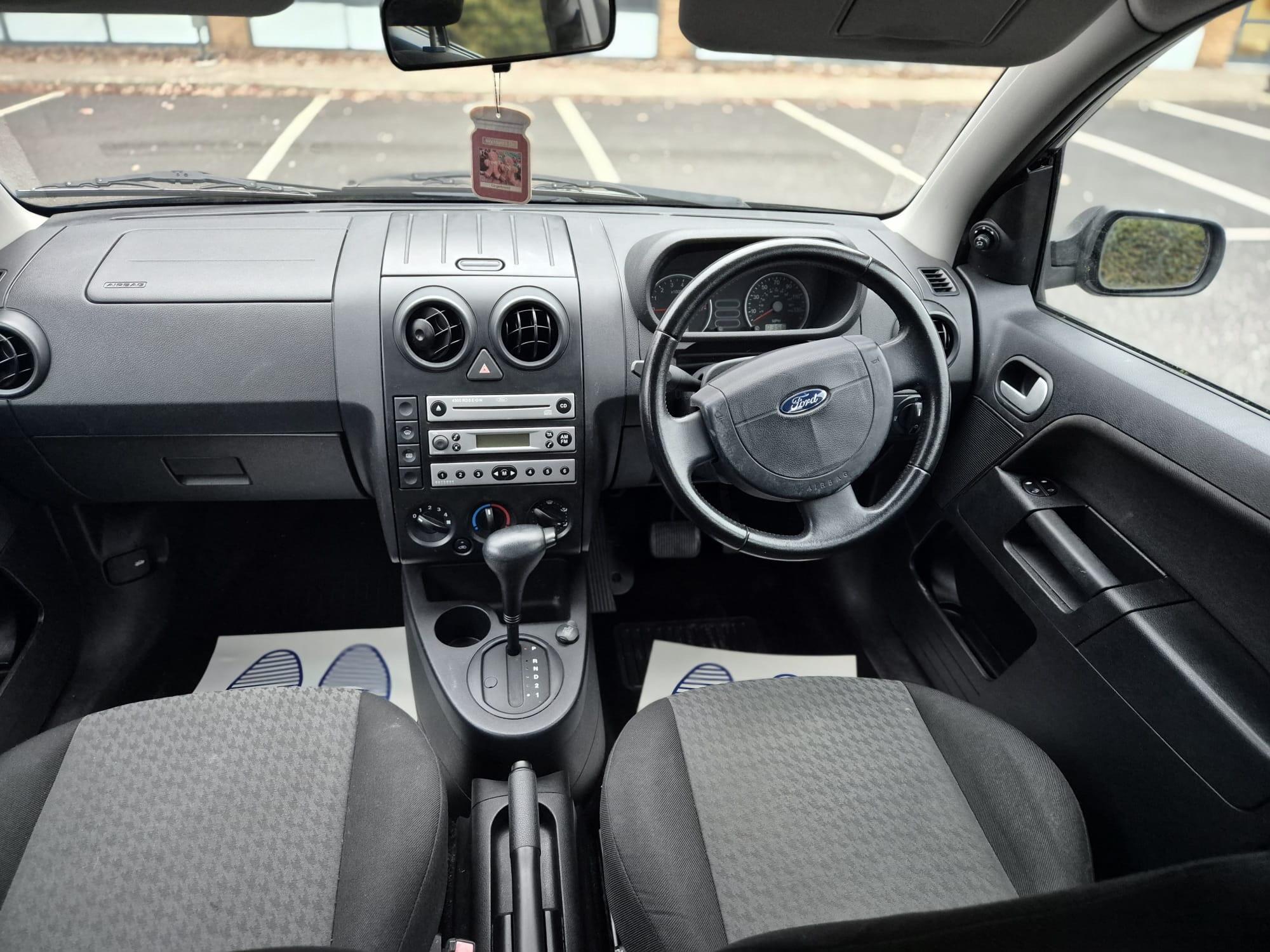 Ford Fusion - Image 13