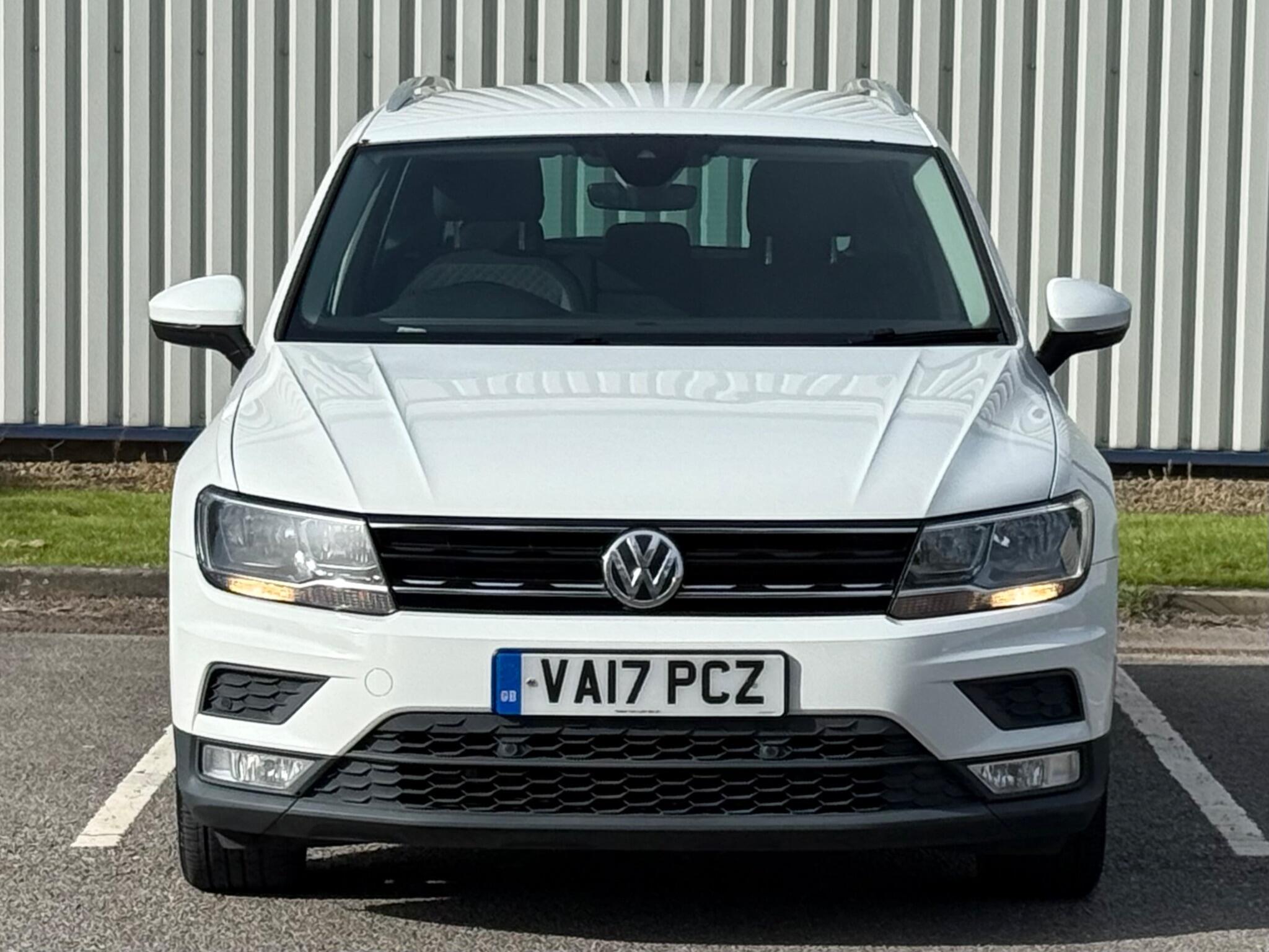 Volkswagen Tiguan - Image 2