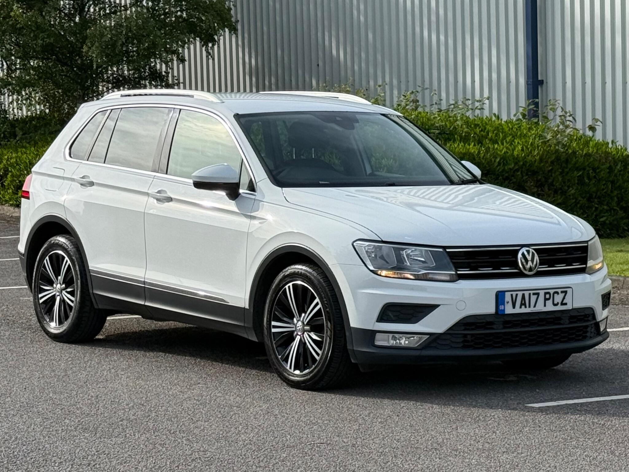 Volkswagen Tiguan - Image 11