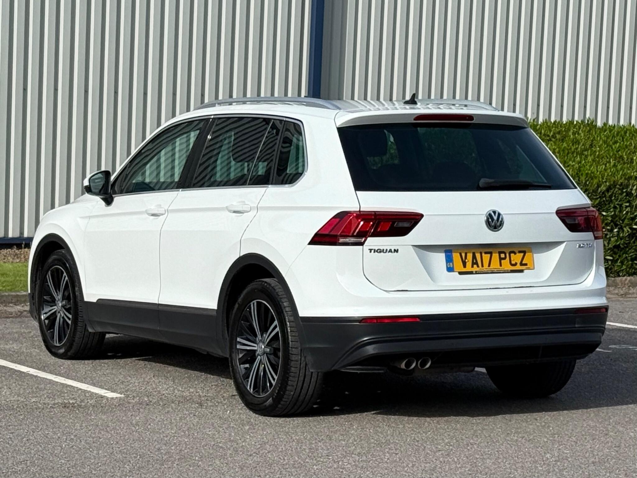 Volkswagen Tiguan - Image 15