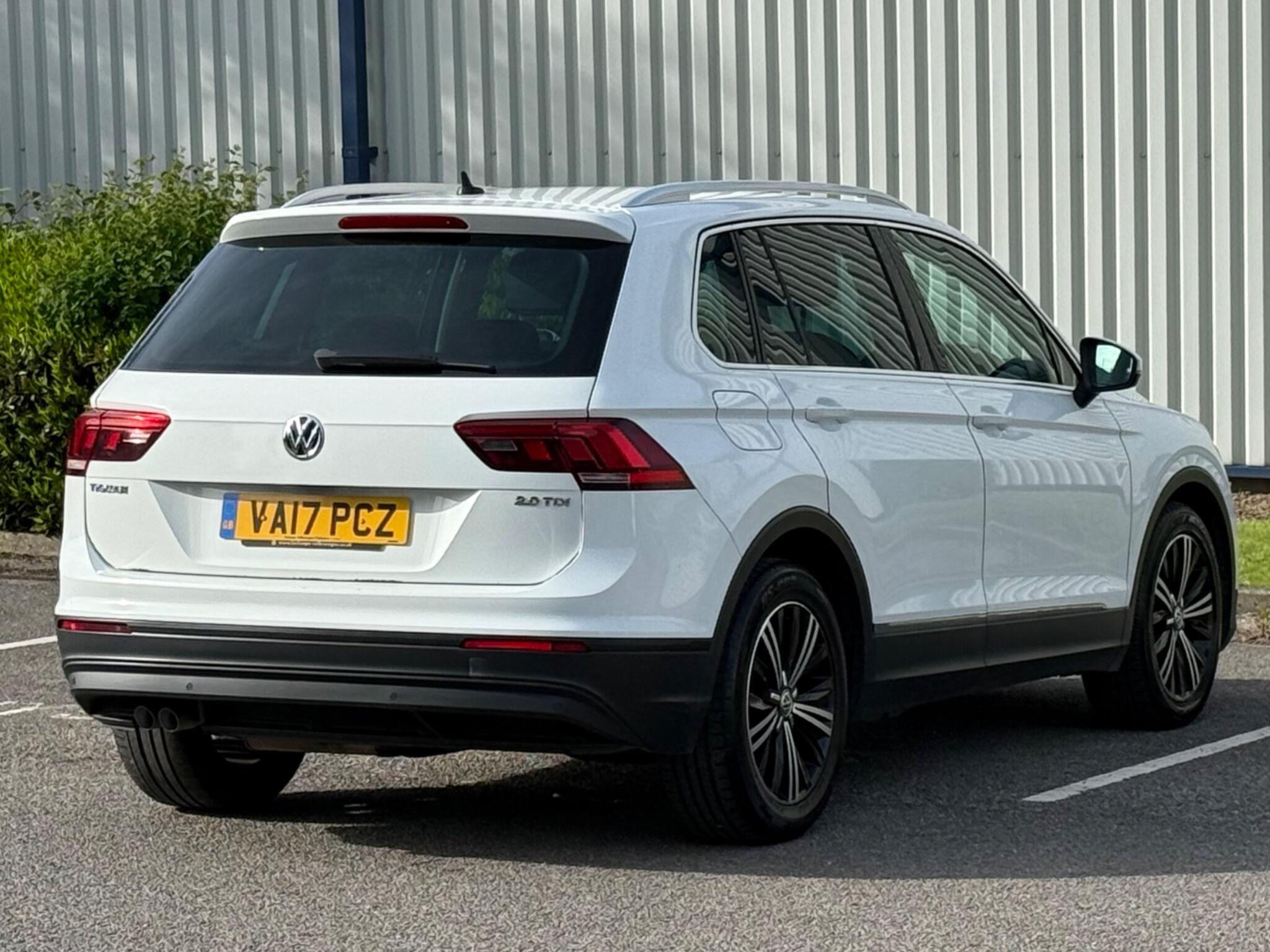 Volkswagen Tiguan - Image 16