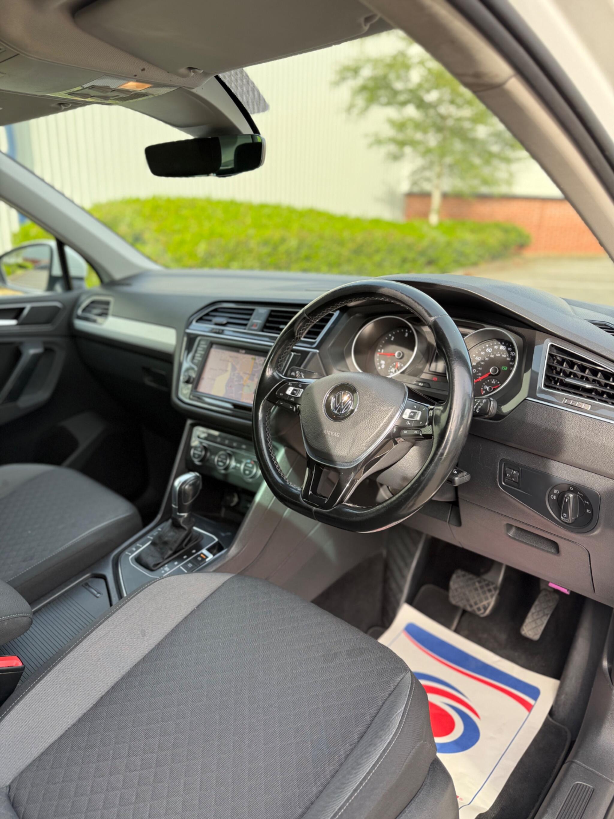 Volkswagen Tiguan - Image 19