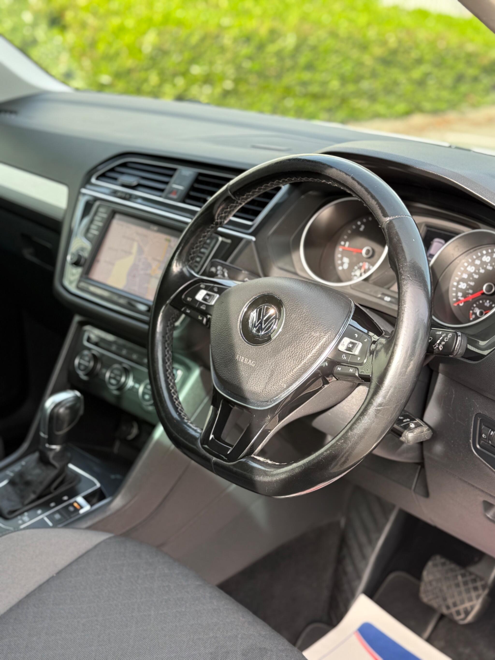 Volkswagen Tiguan - Image 20