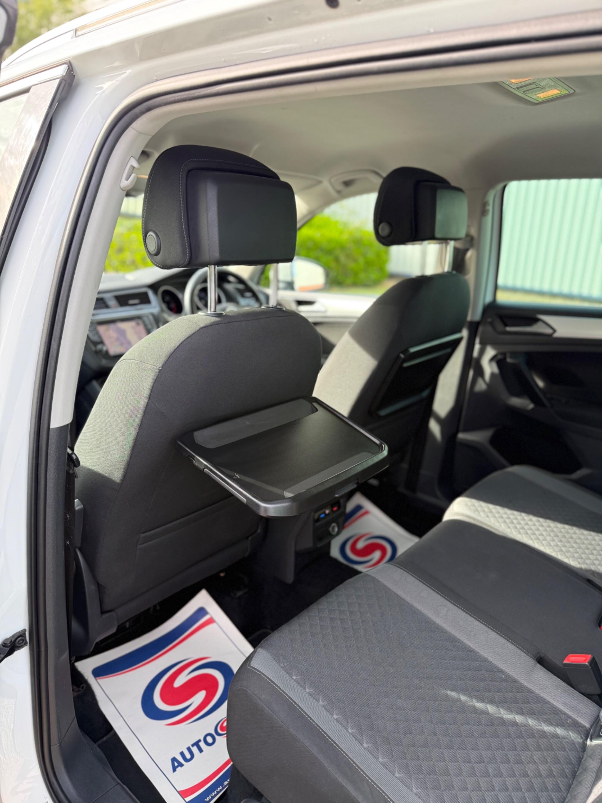 Volkswagen Tiguan - Image 28