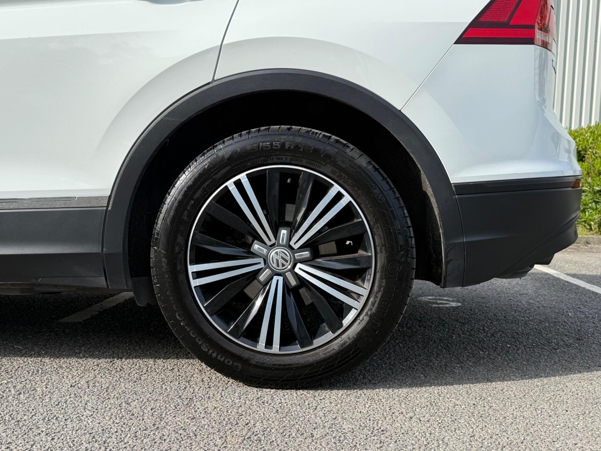 Volkswagen Tiguan - Image 42