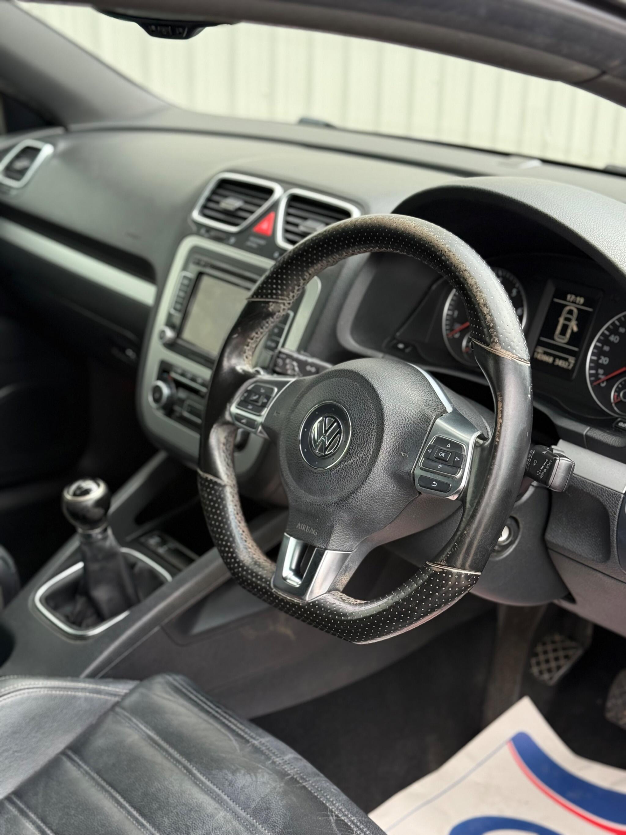 Volkswagen Scirocco - Image 17