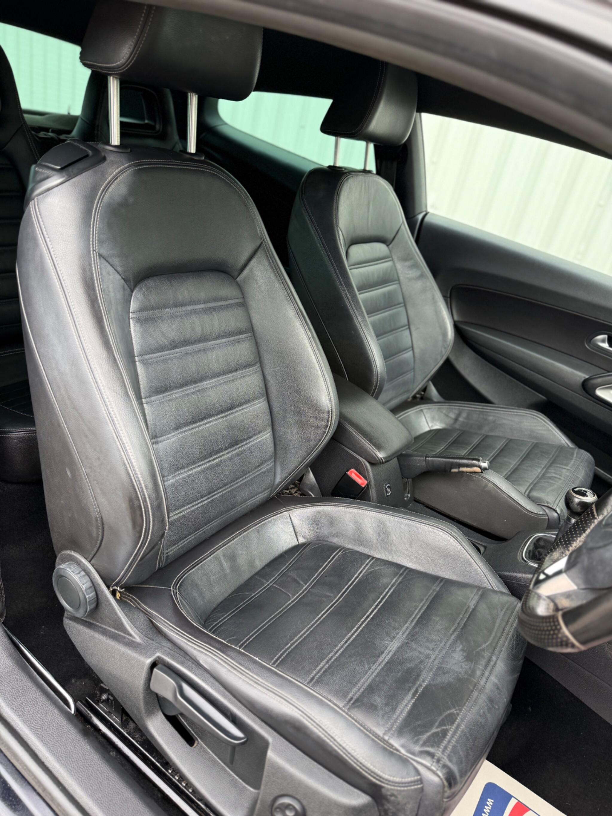 Volkswagen Scirocco - Image 19