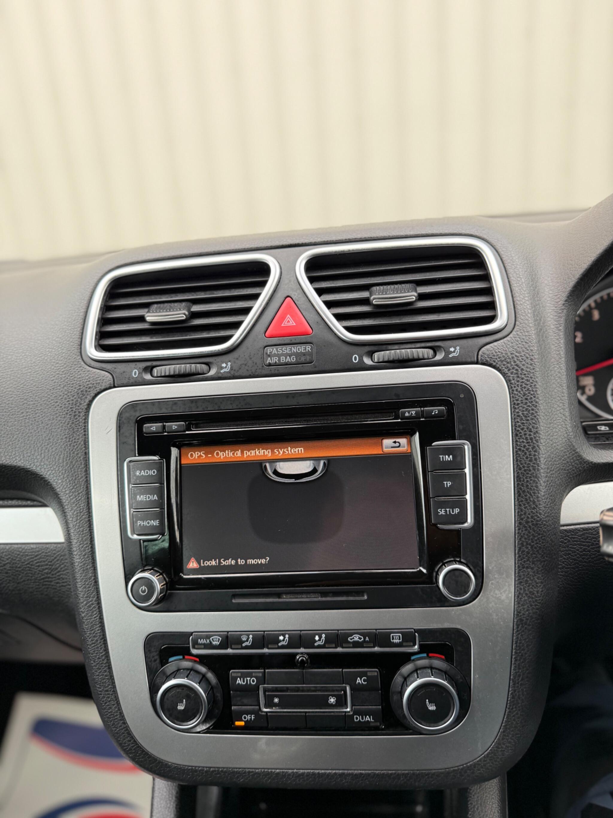 Volkswagen Scirocco - Image 25