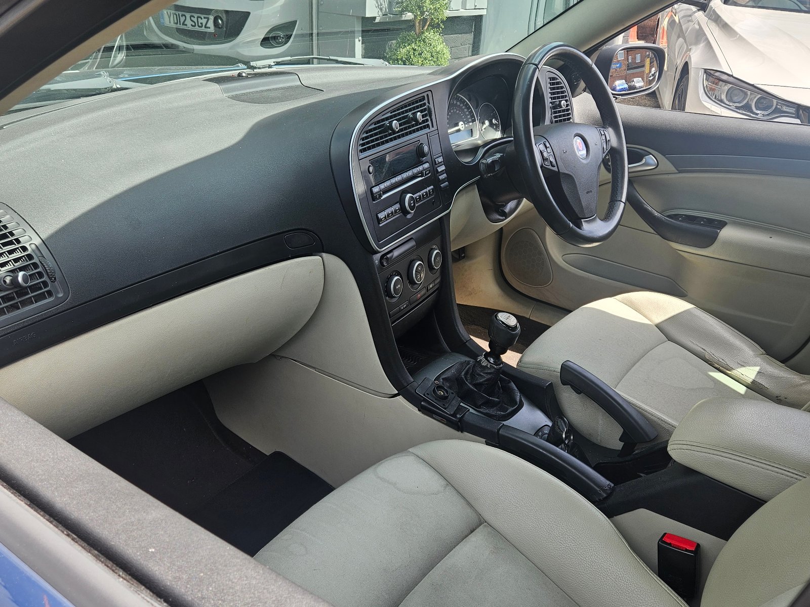 Saab 9-3 - Image 9
