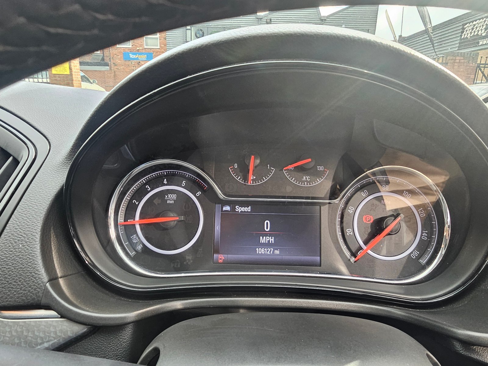 Vauxhall Insignia - Image 27